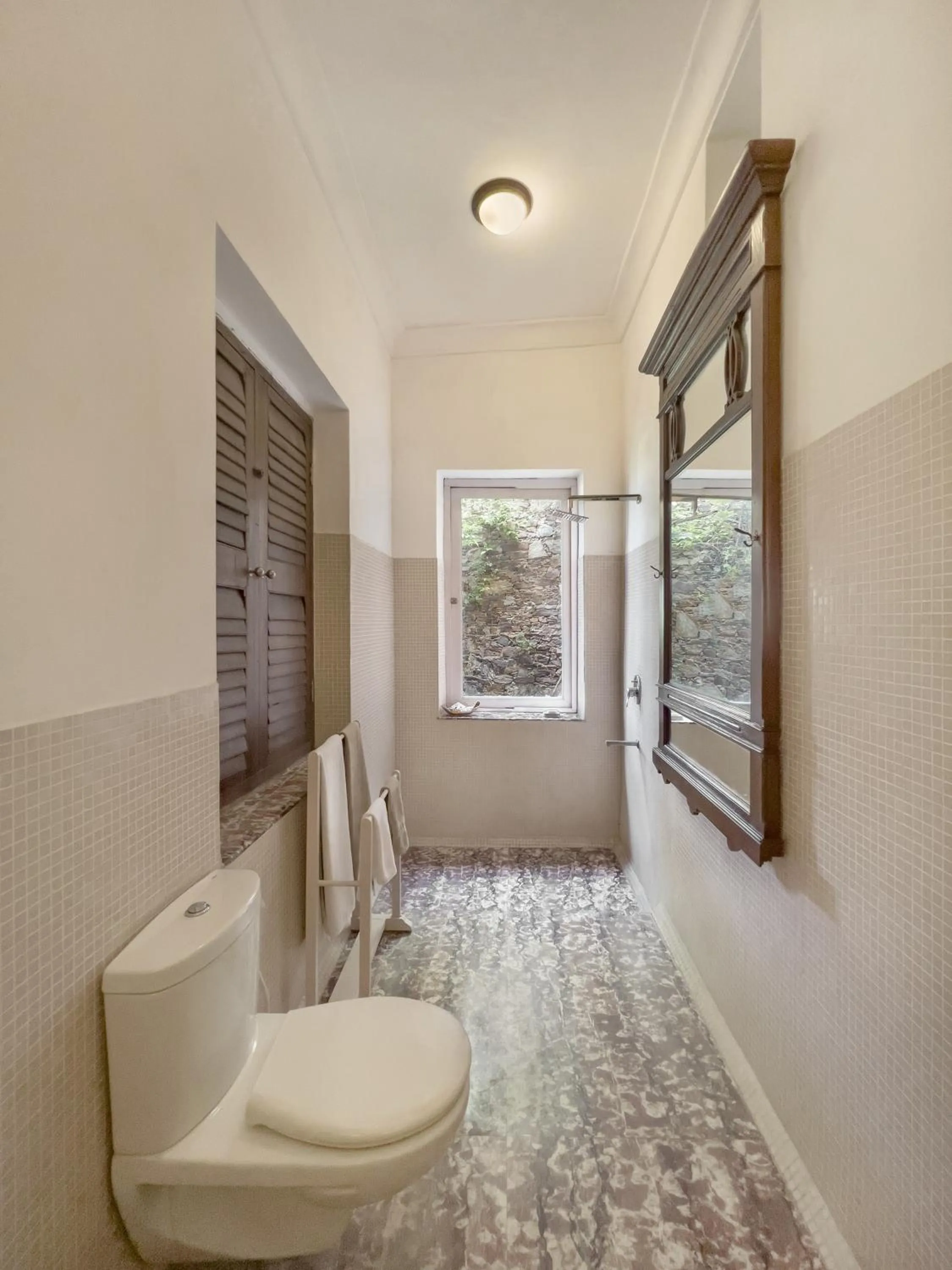 Toilet in Neemrana Fort-Palace