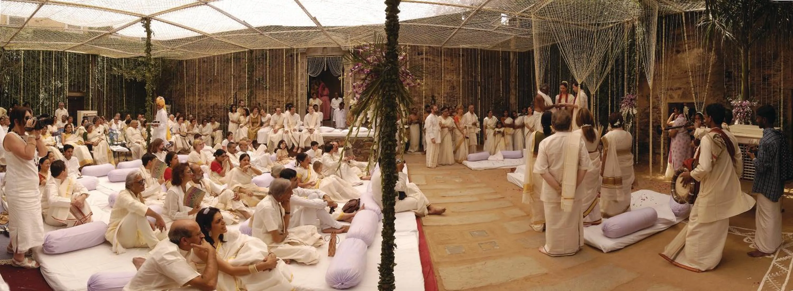 People in Neemrana Fort-Palace
