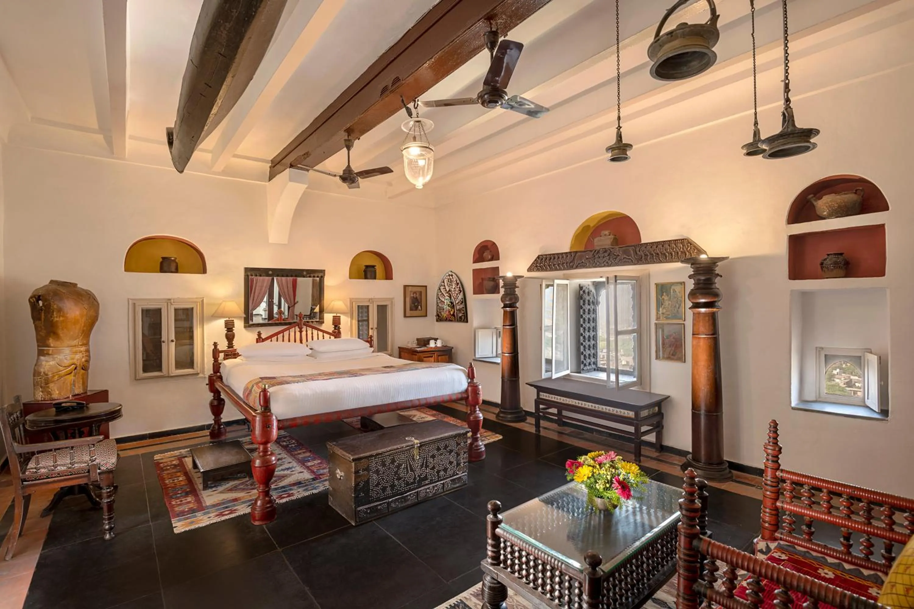 Bed in Neemrana Fort-Palace