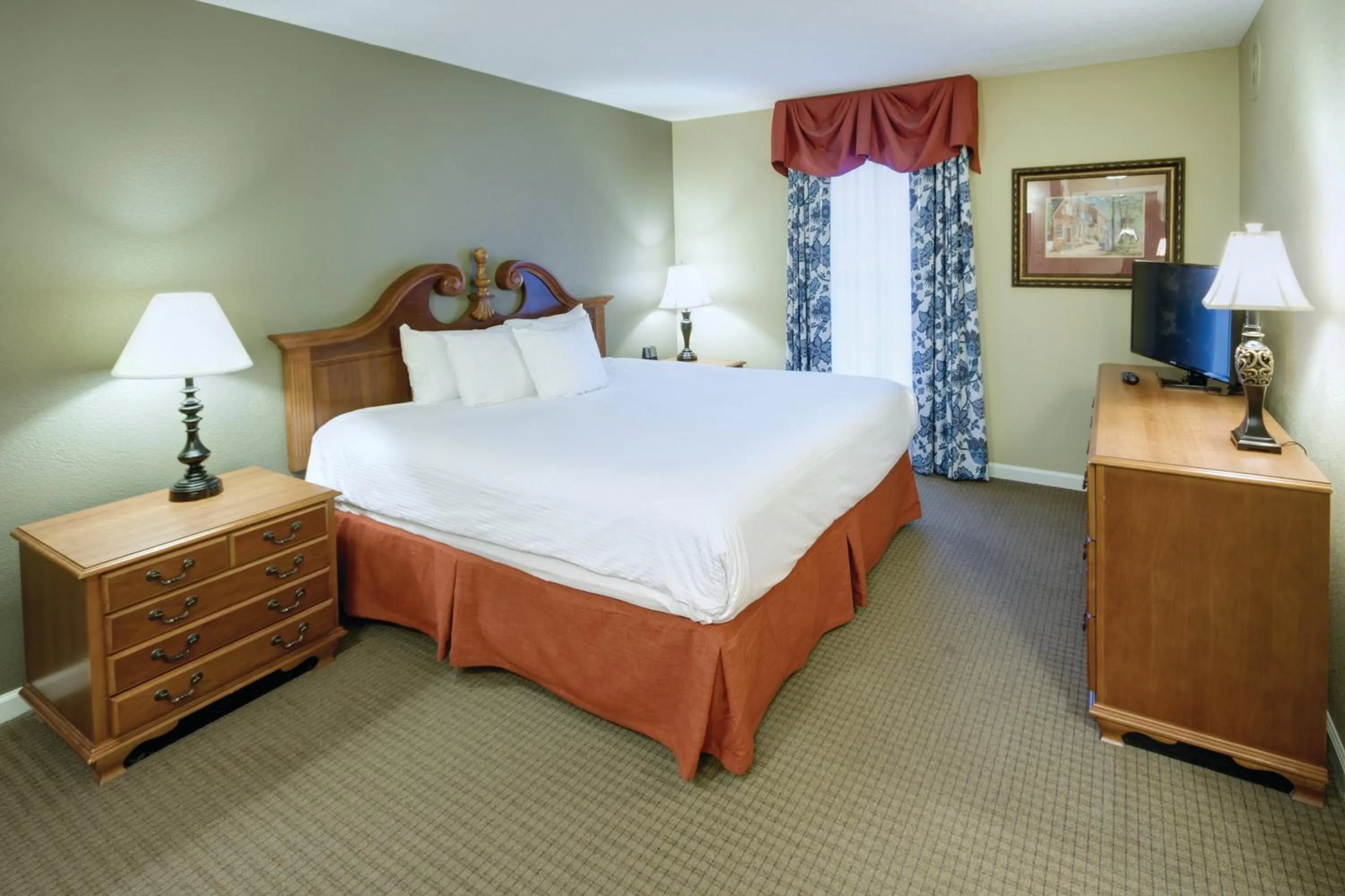 Photo of the whole room, Bed in Club Wyndham Kingsgate