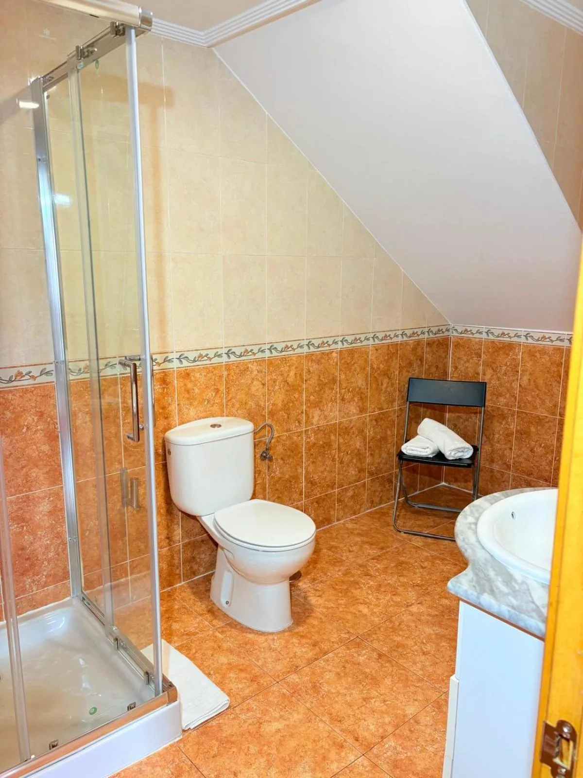 Bathroom in Apartamentos Luarca