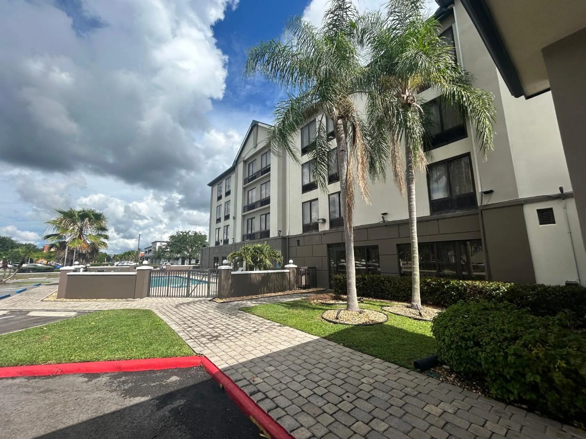 Property building in Best Western Airport Inn Fort Myers