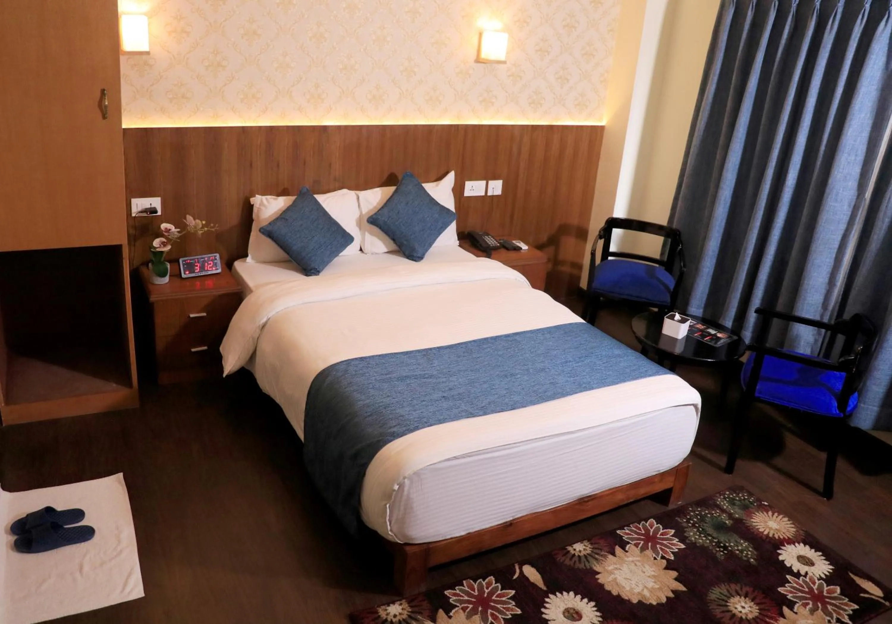 Bed in Satkar Hotel and Spa