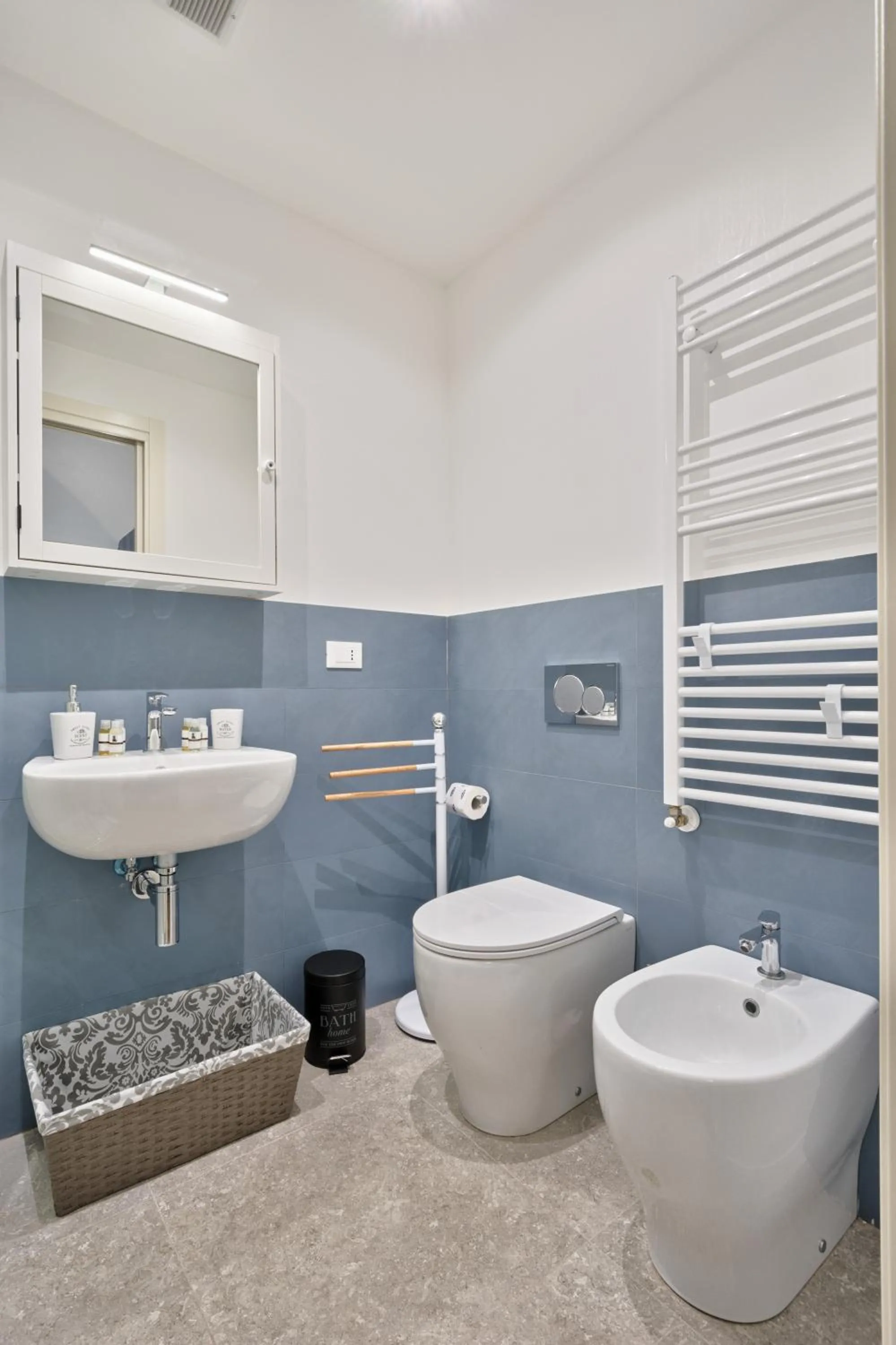 Bathroom in GuestHost - Porta Susa Elegant & Design Apartment