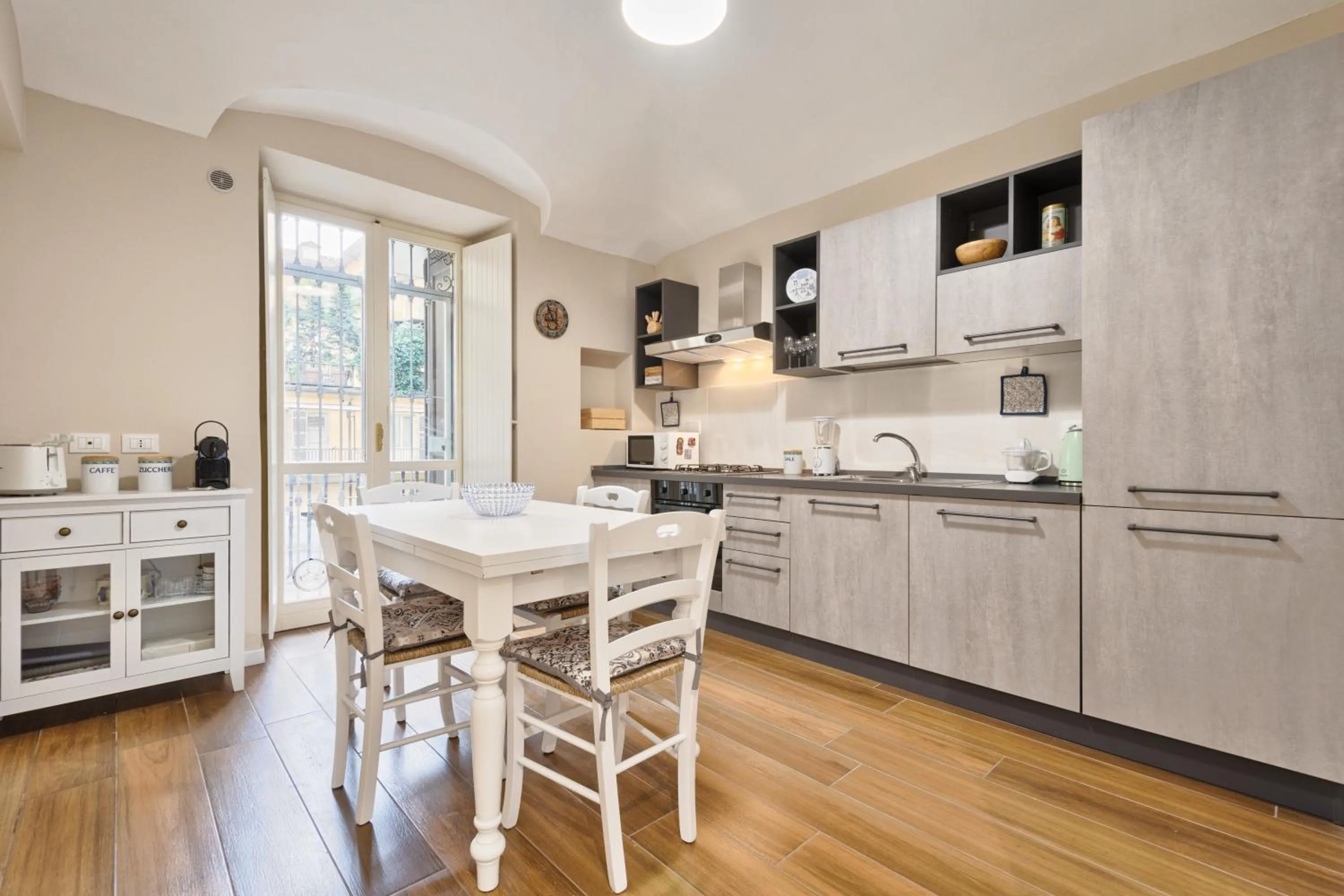Kitchen or kitchenette in GuestHost - Porta Susa Elegant & Design Apartment