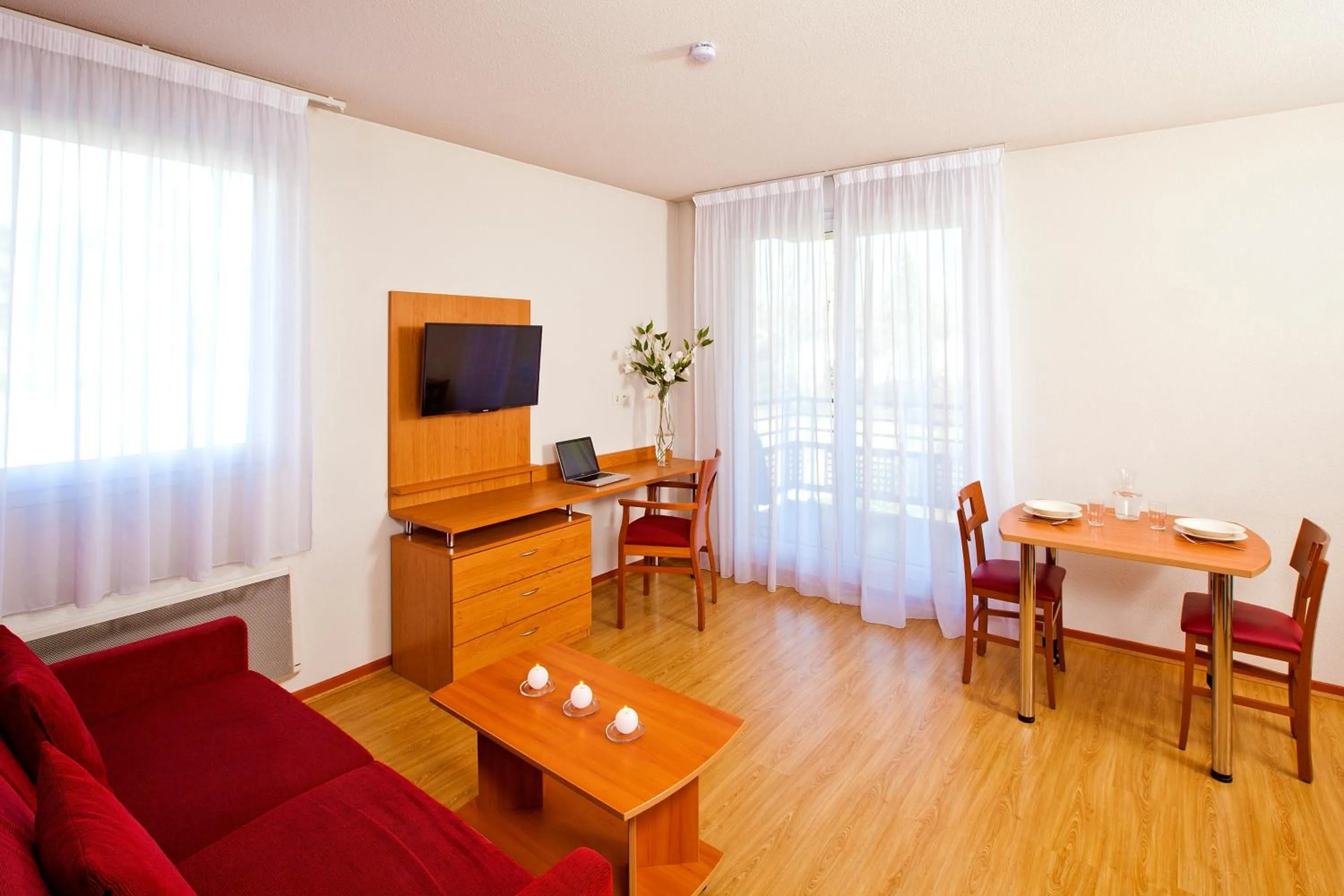 Living room in Séjours & Affaires Genève Saint Genis