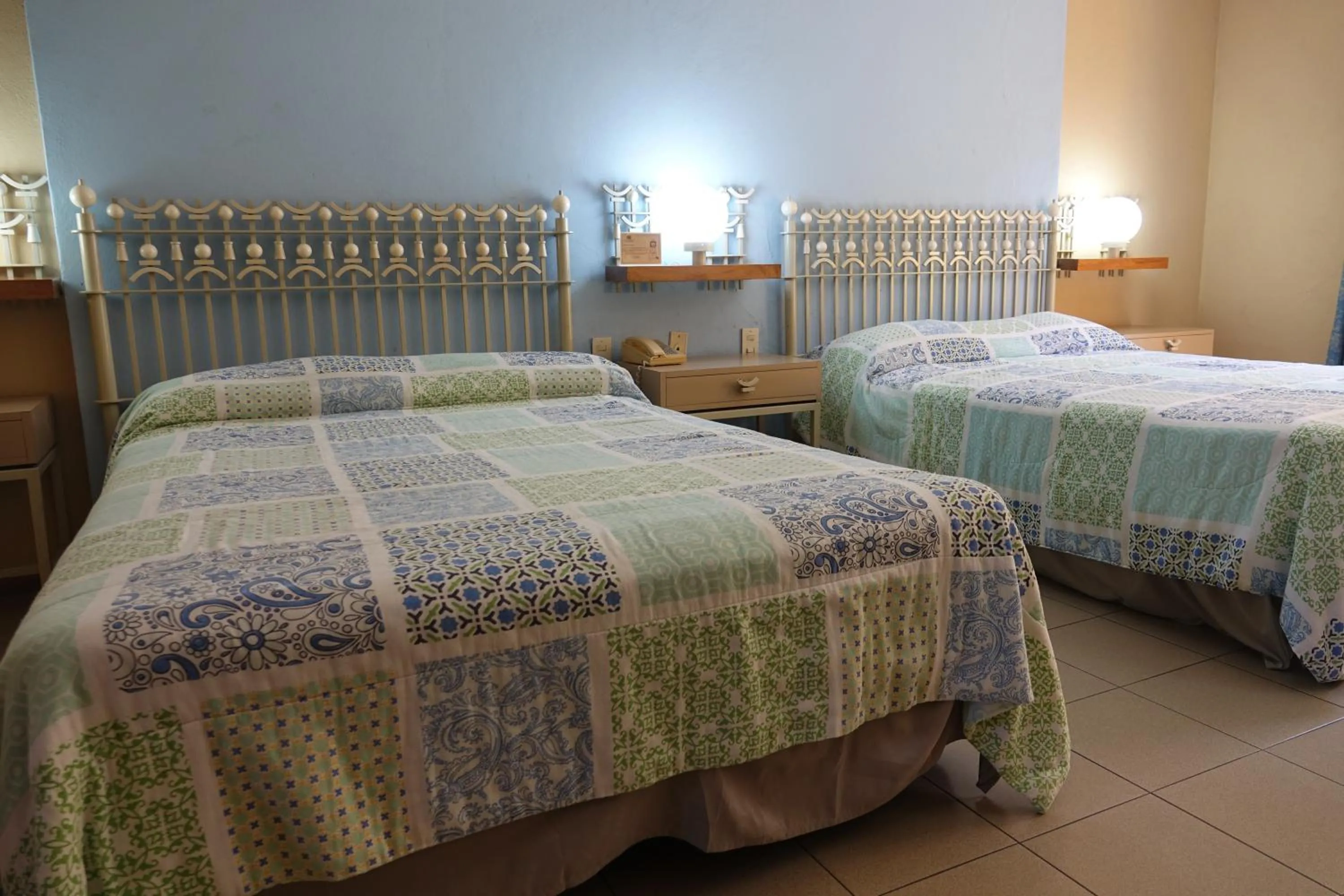 Bedroom, Bed in Hotel America