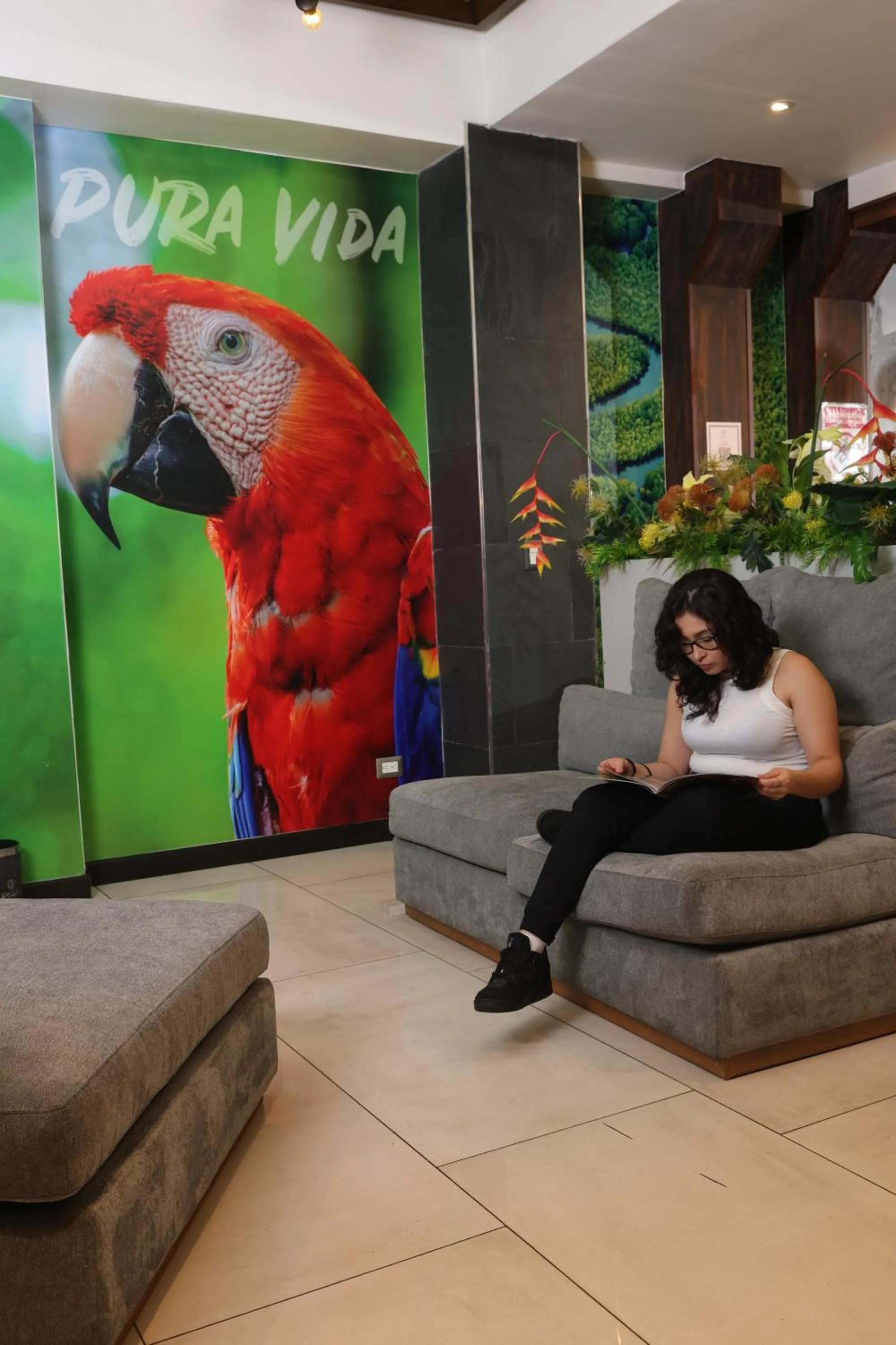 People in Hotel Cultura Plaza