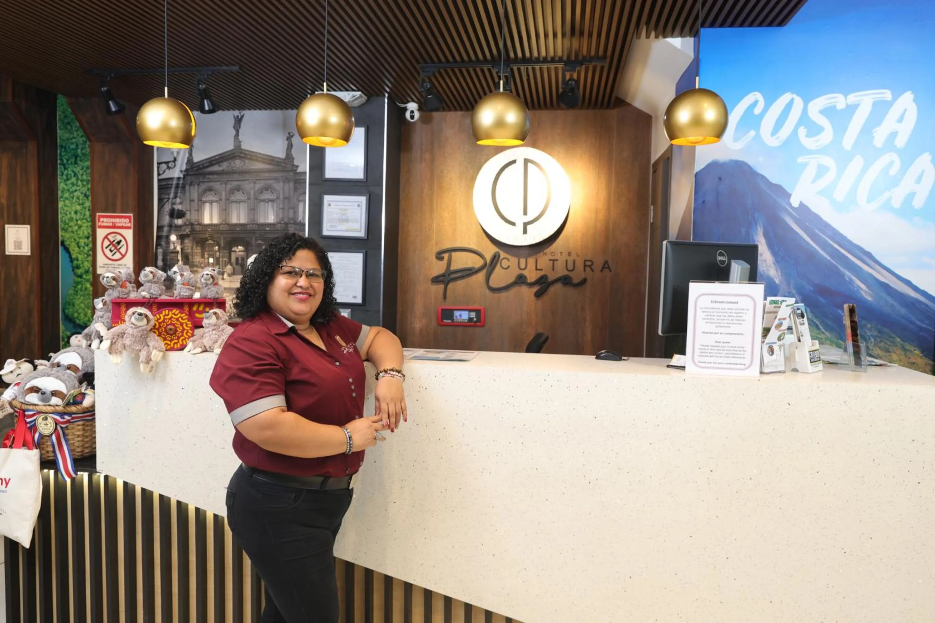 Staff in Hotel Cultura Plaza