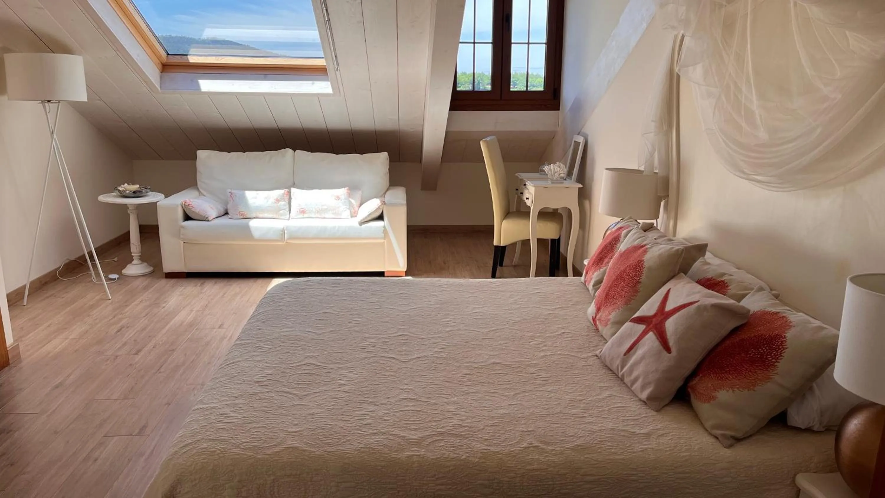 Photo of the whole room, Bed in Hotel Rural Playa de Aguilar