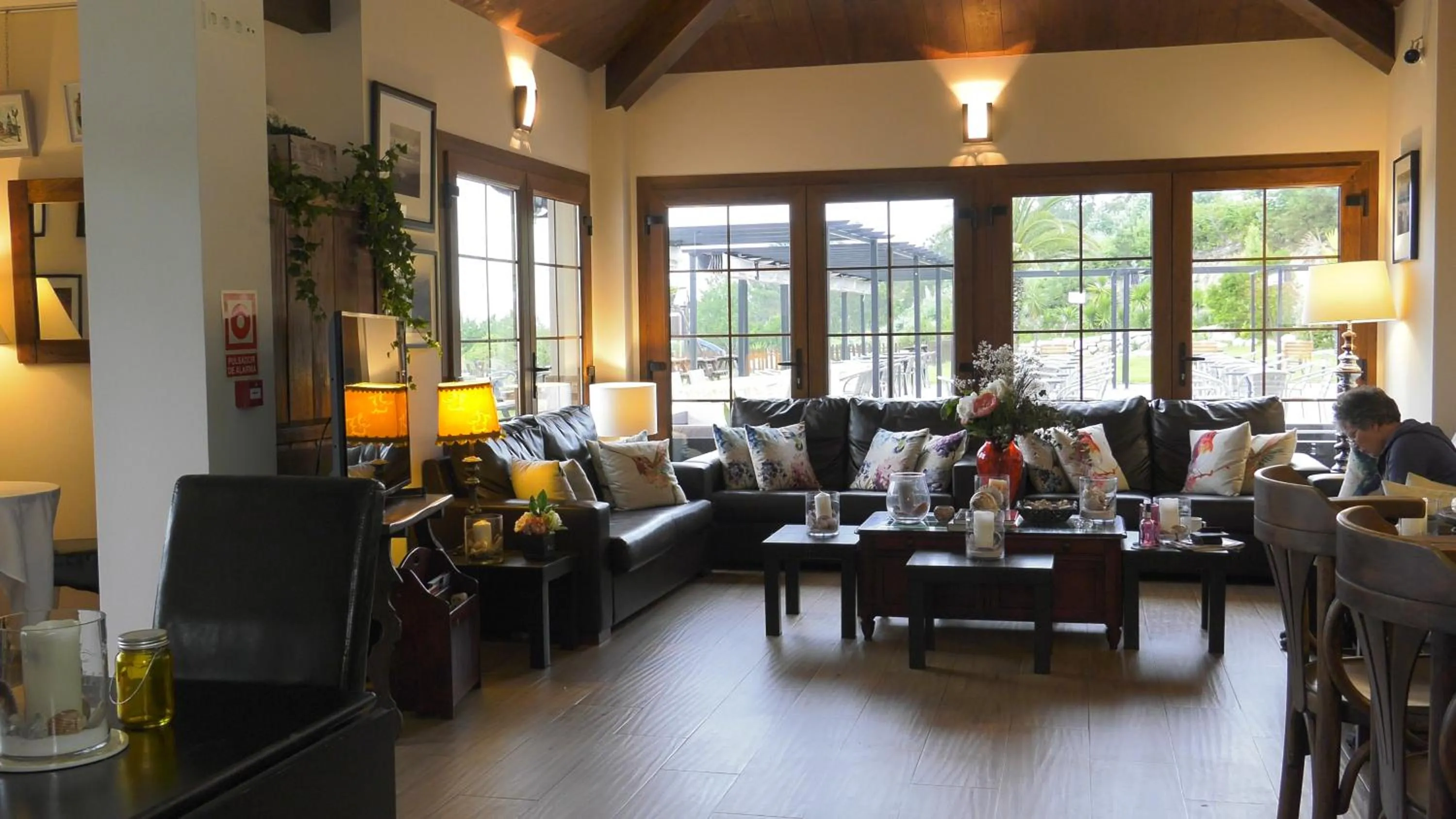 Lounge or bar in Hotel Rural Playa de Aguilar