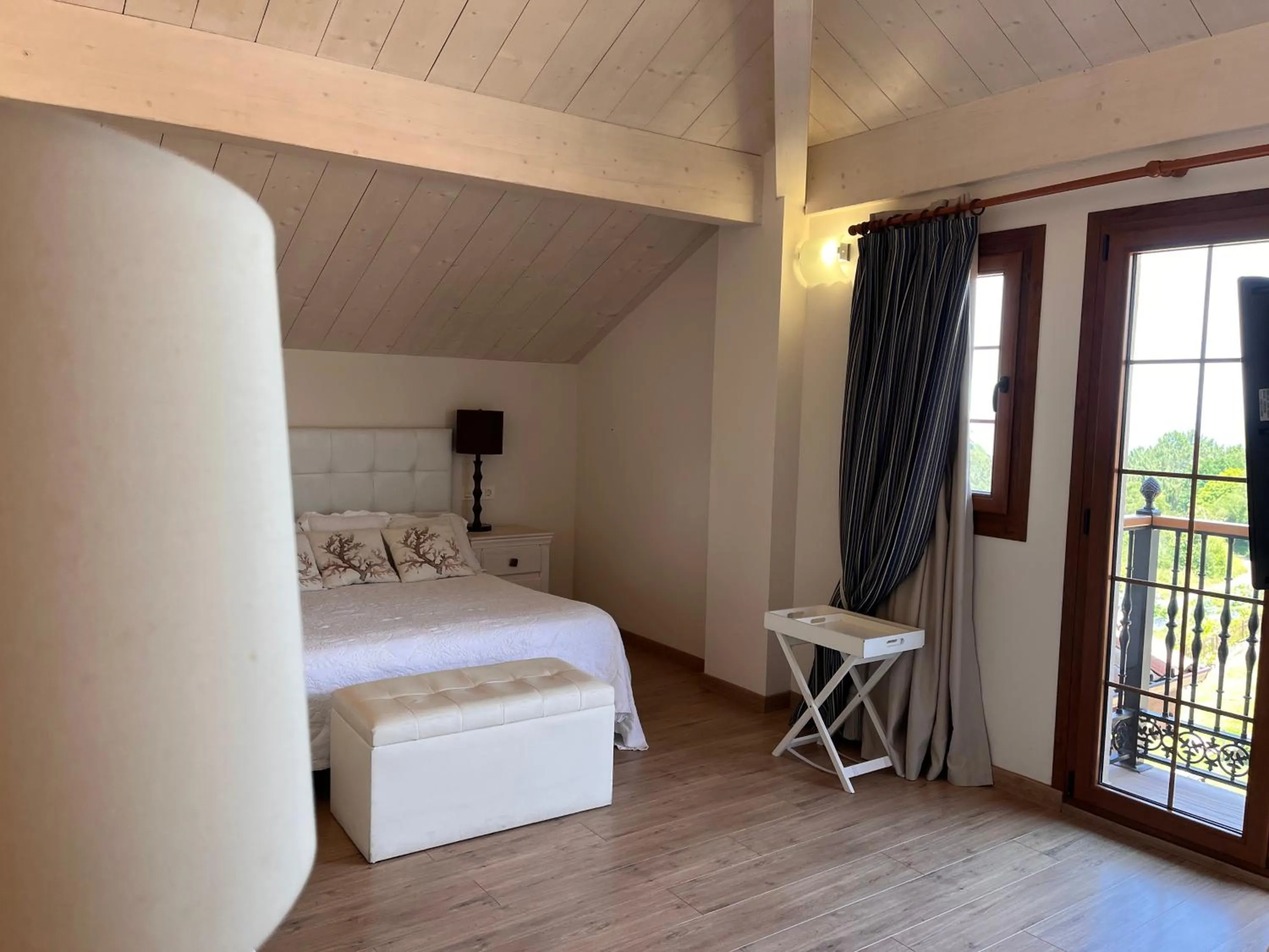 Bed in Hotel Rural Playa de Aguilar