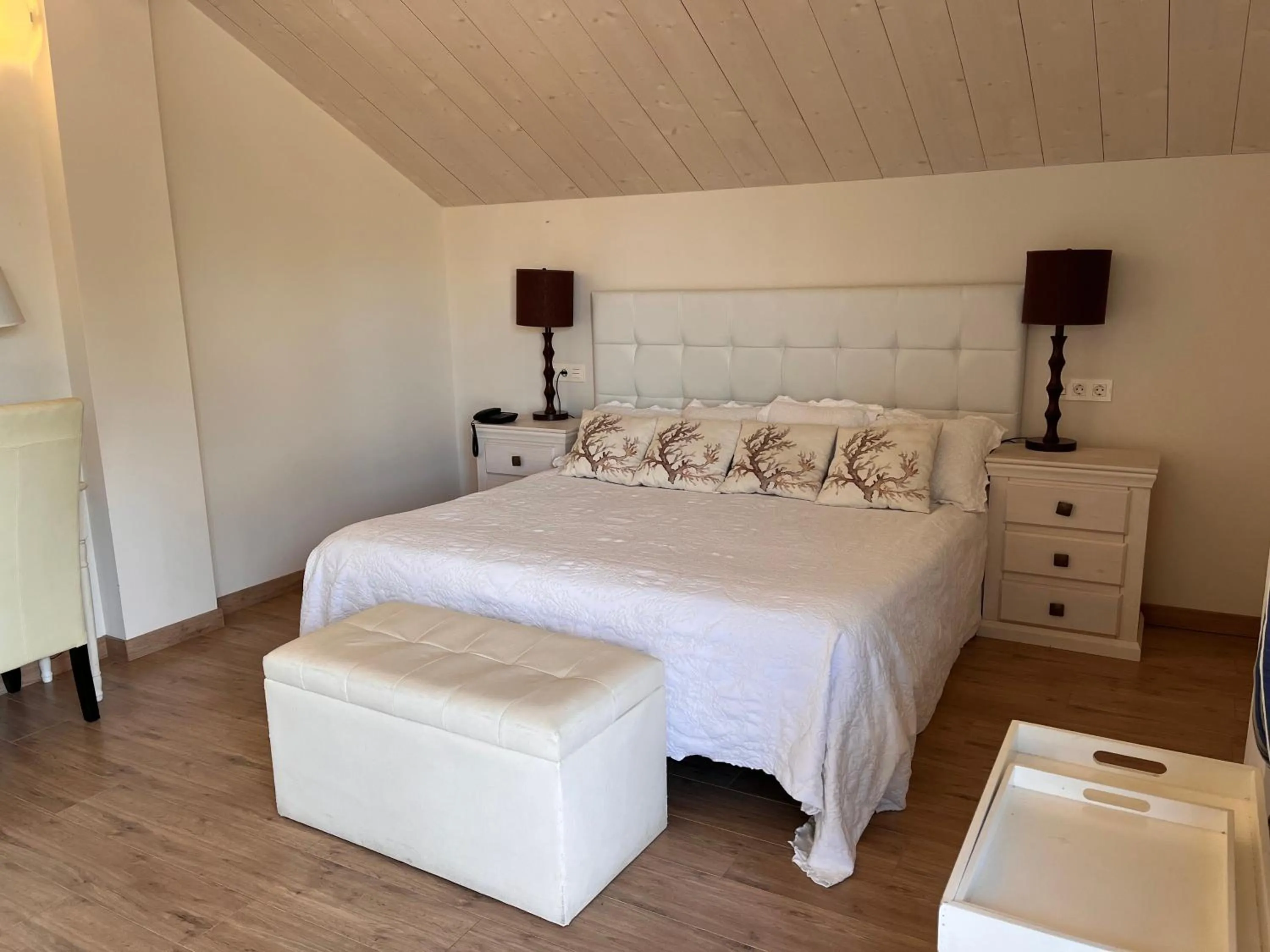 Bed in Hotel Rural Playa de Aguilar