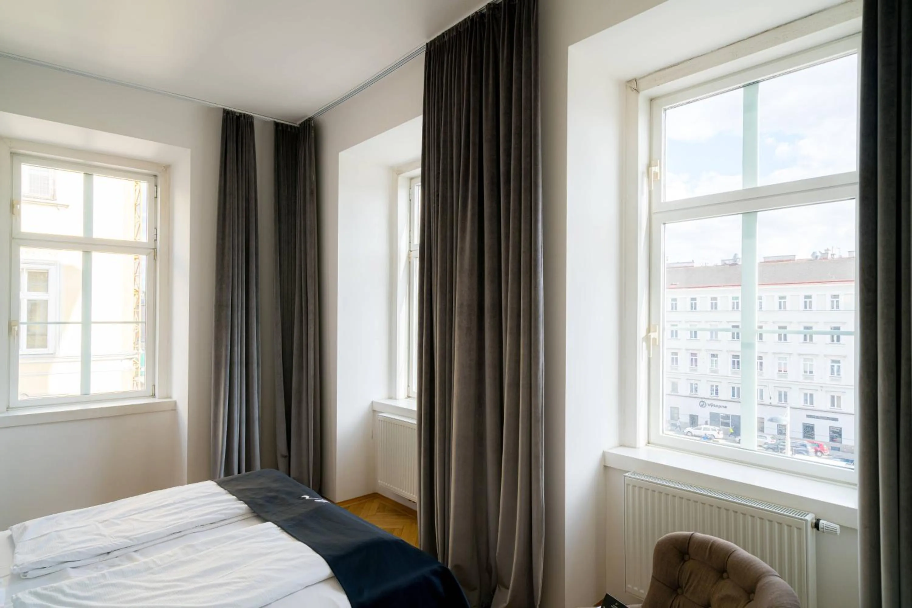 Bed in Vienna Residence, Naschmarkt - Museumsquartier