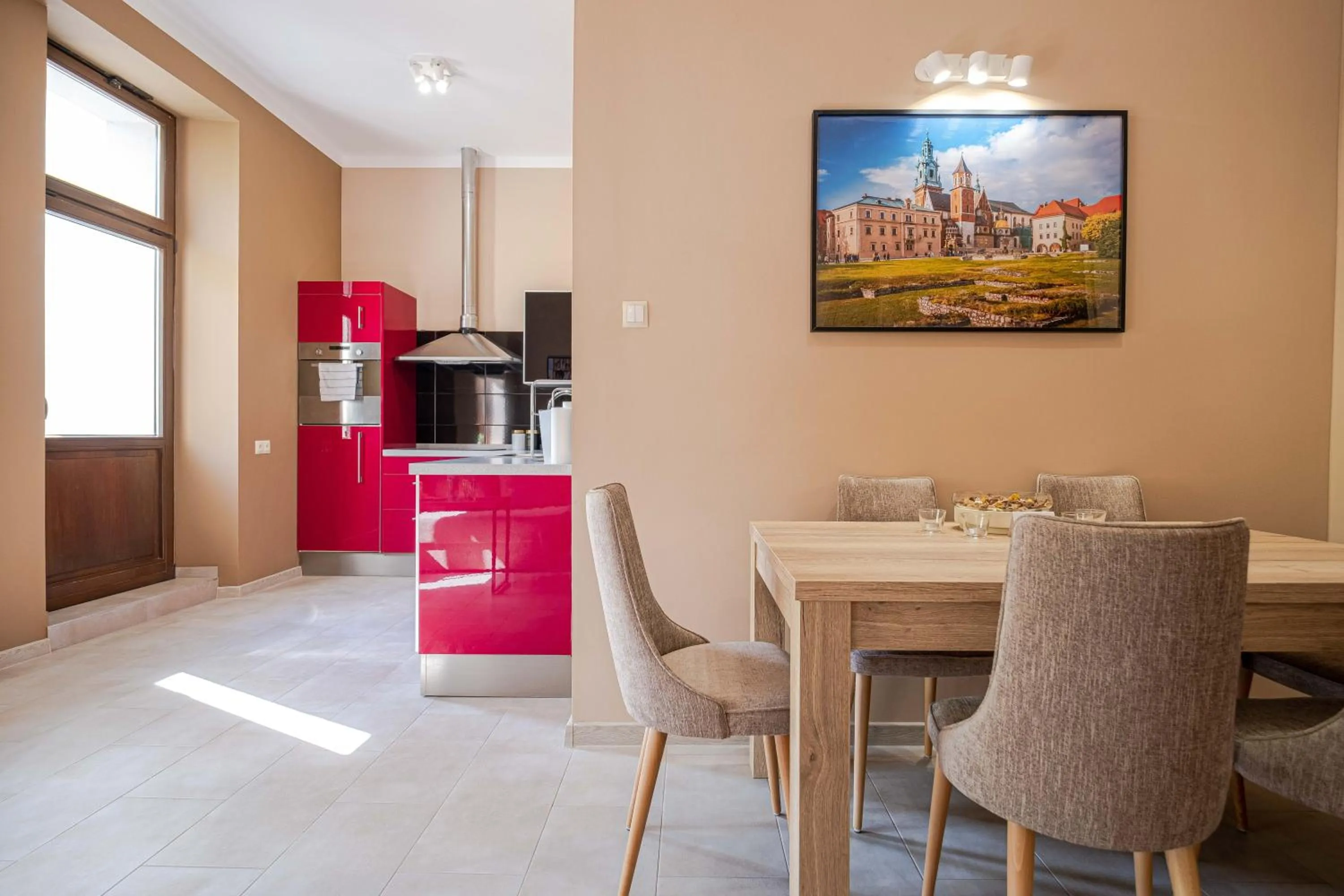 Dining area in Old Town Vistula Premium Apartments