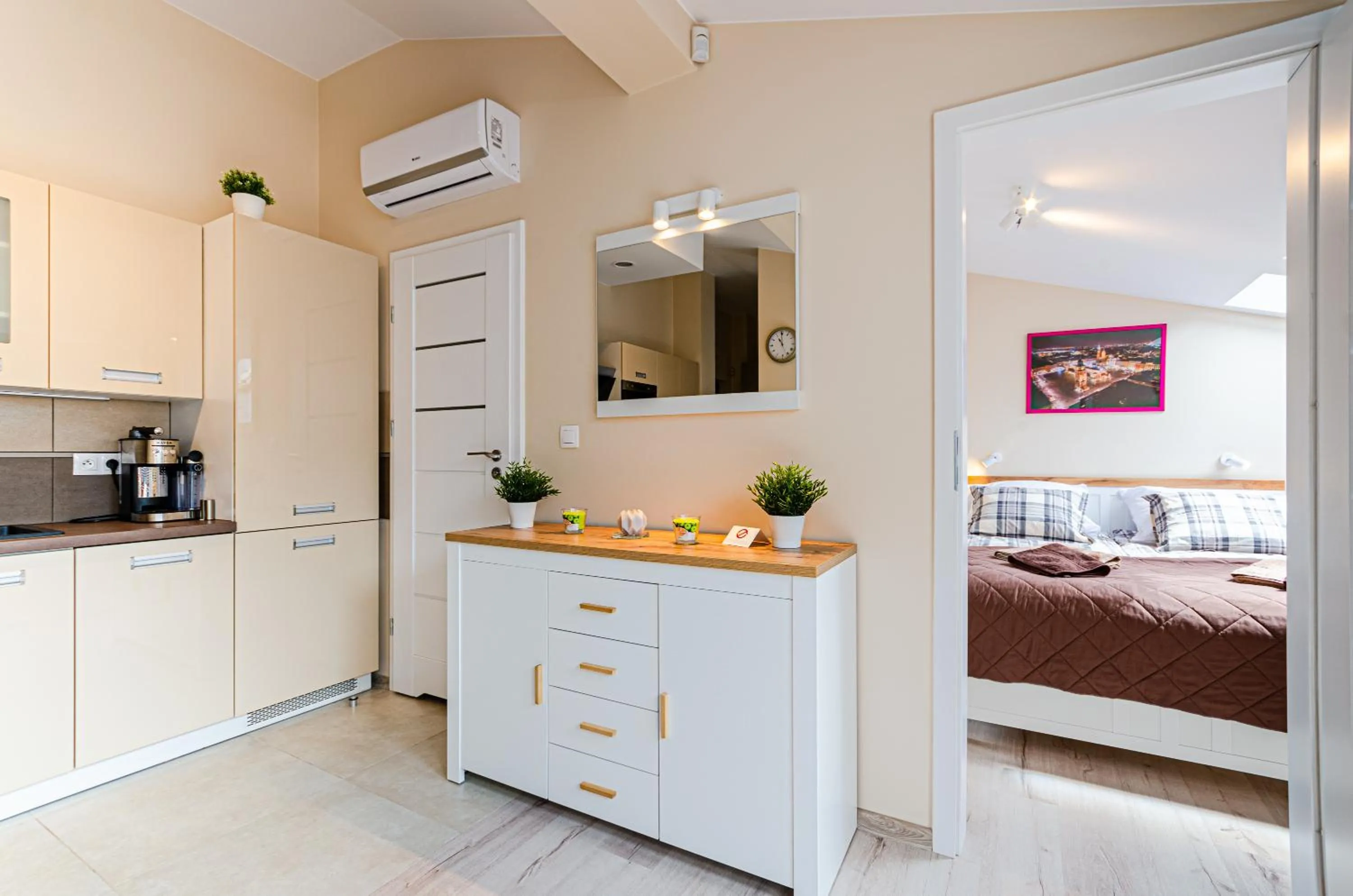 Living room, Bed in Old Town Vistula Premium Apartments