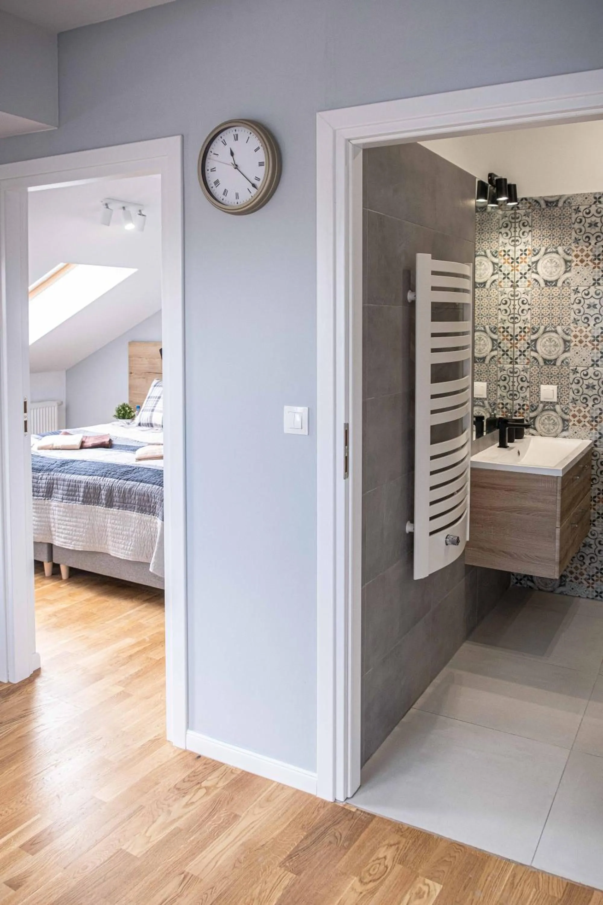 Bathroom, Bed in Old Town Vistula Premium Apartments