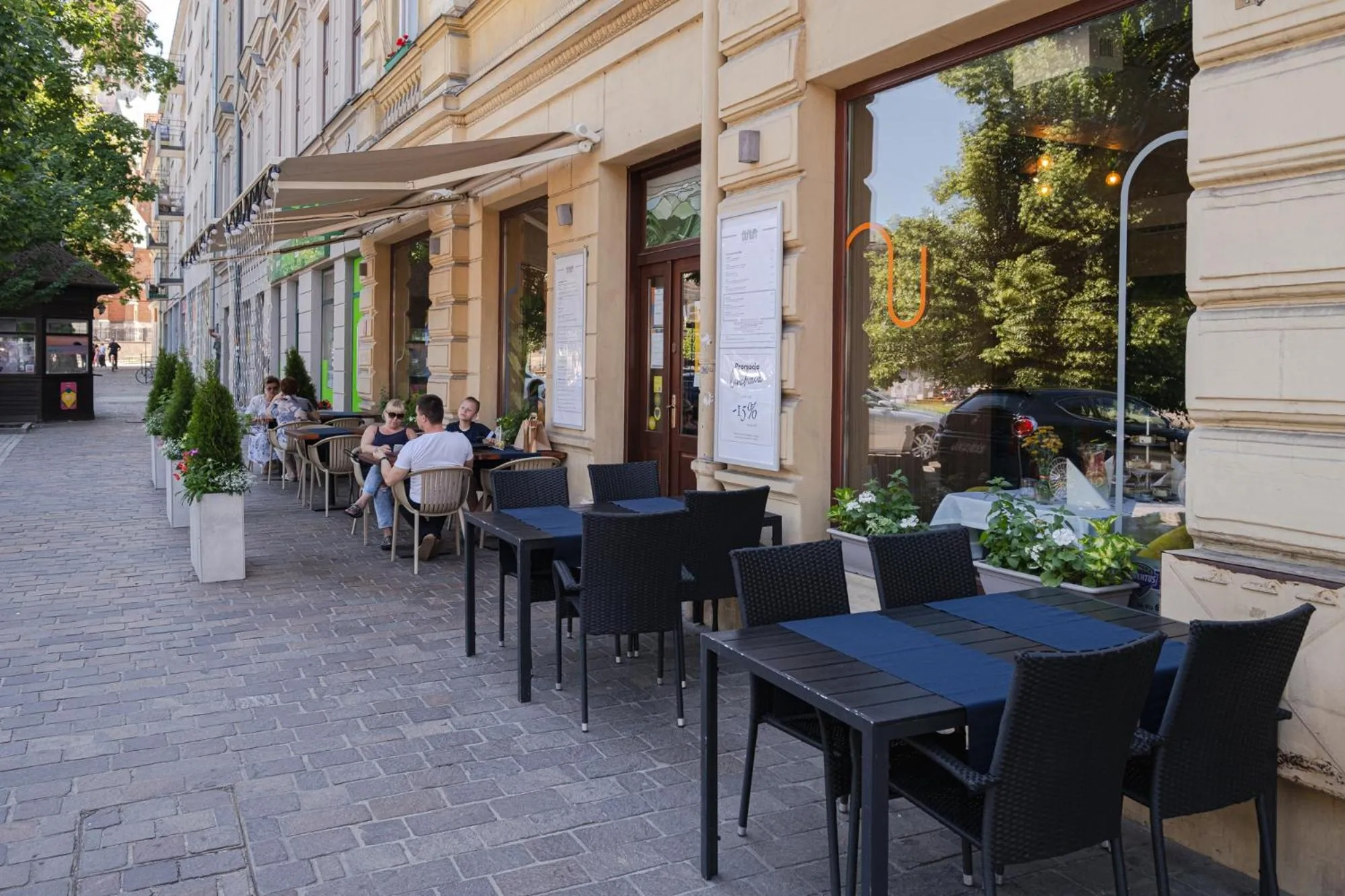 Restaurant/places to eat in Old Town Vistula Premium Apartments