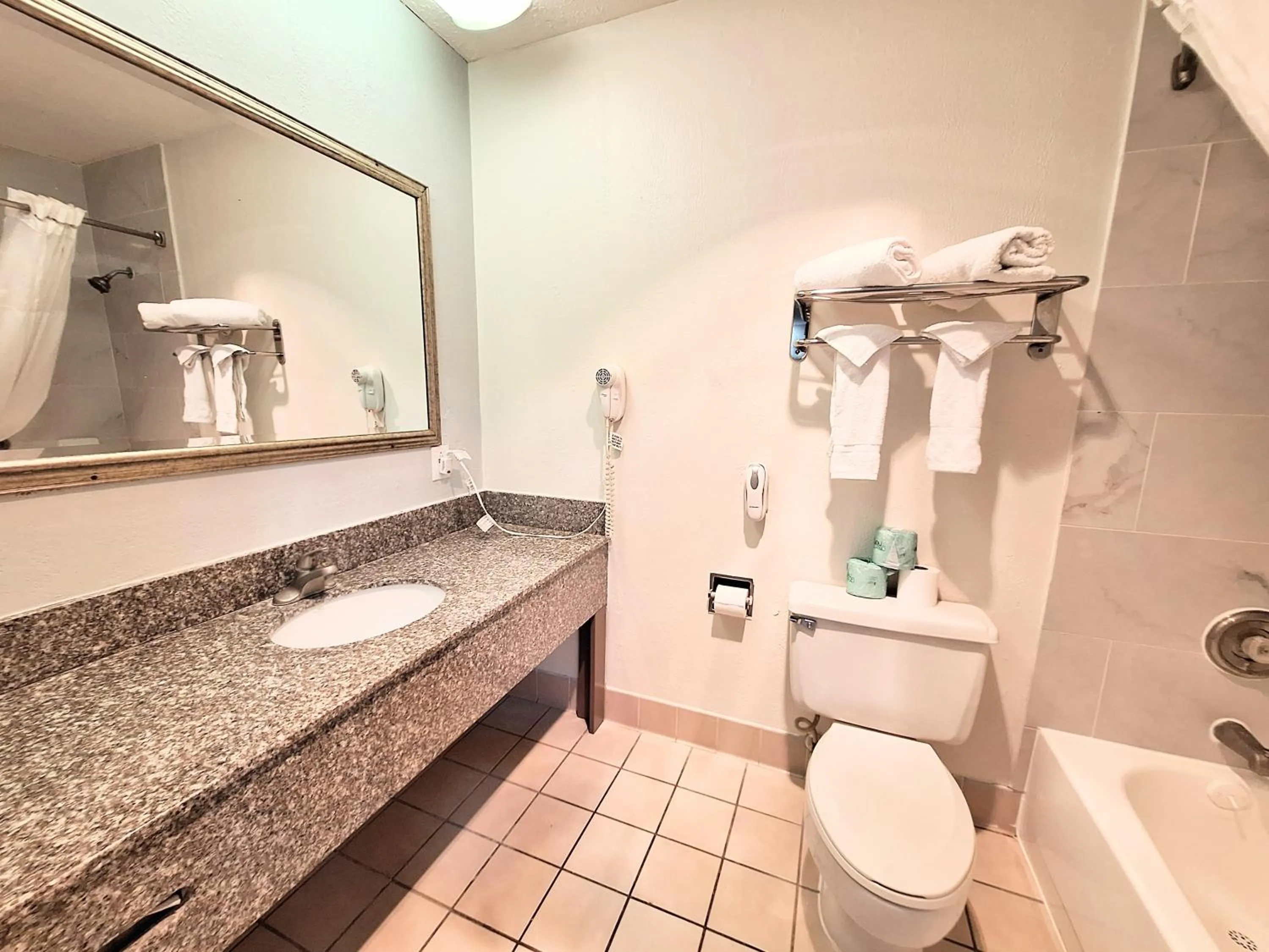 King Room - Mobility Access/Non-Smoking in Travelodge by Wyndham Indianapolis Speedway