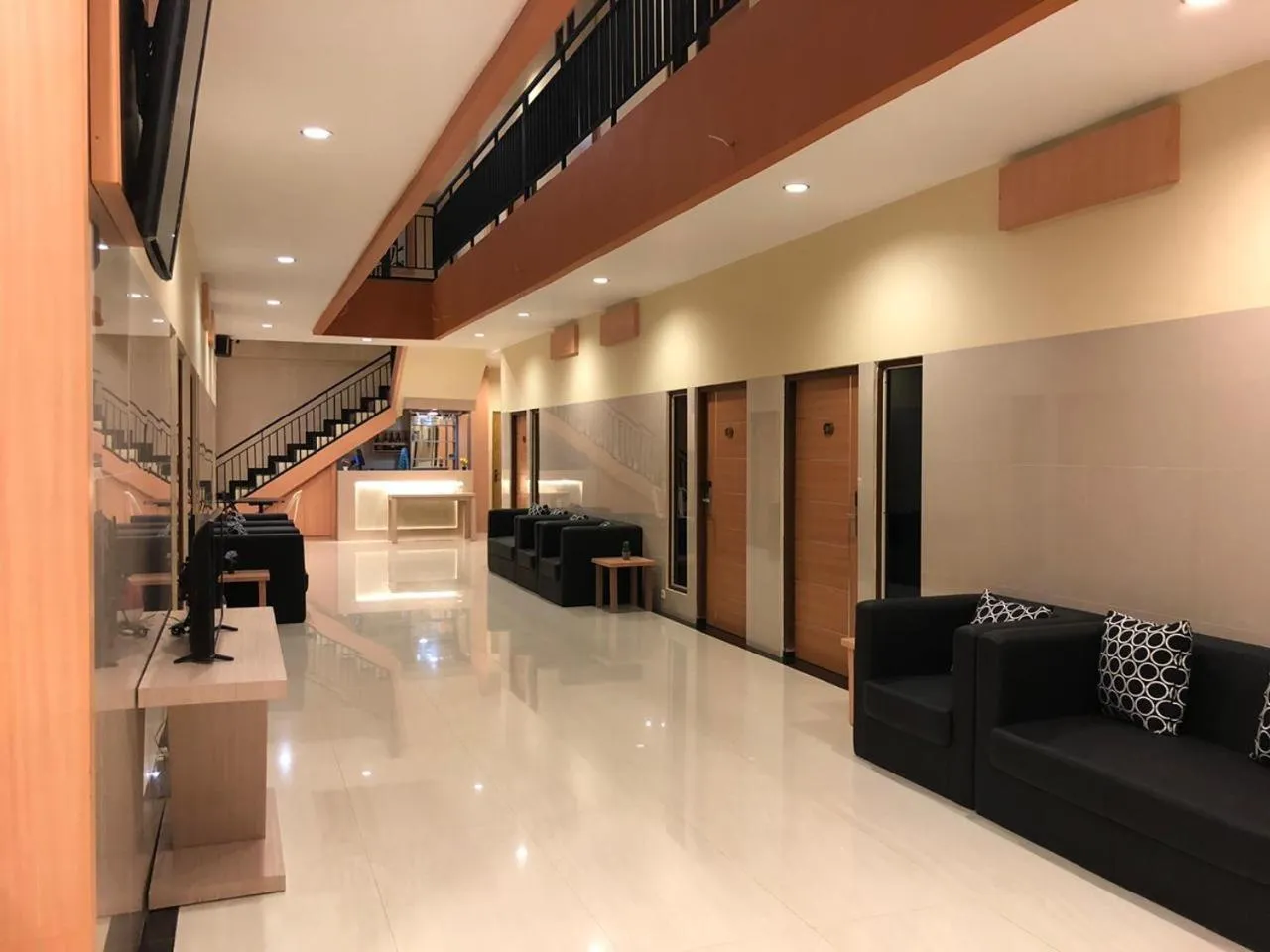 Lobby or reception in LCR HOTEL