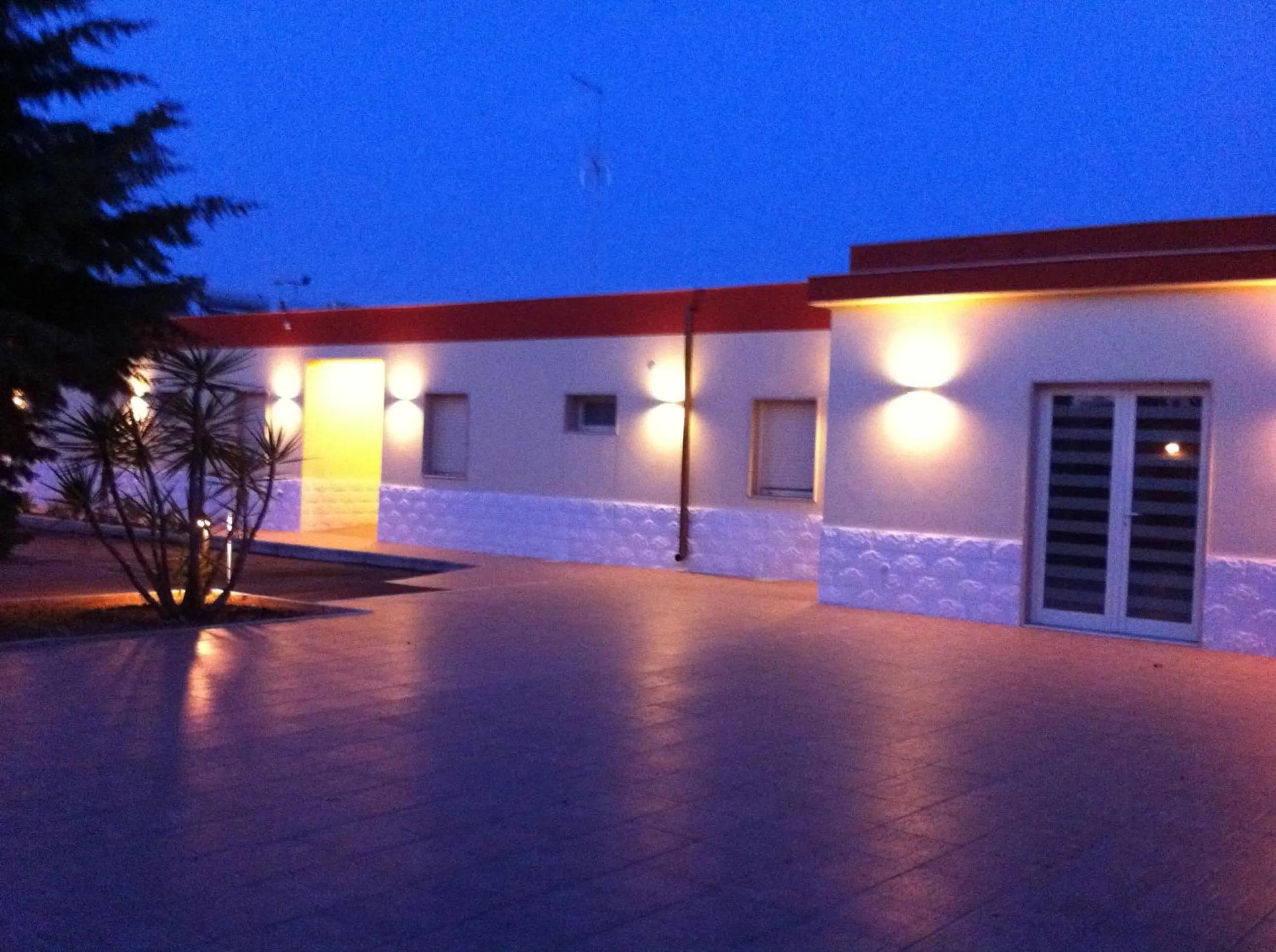Property building in Hotel Giardino