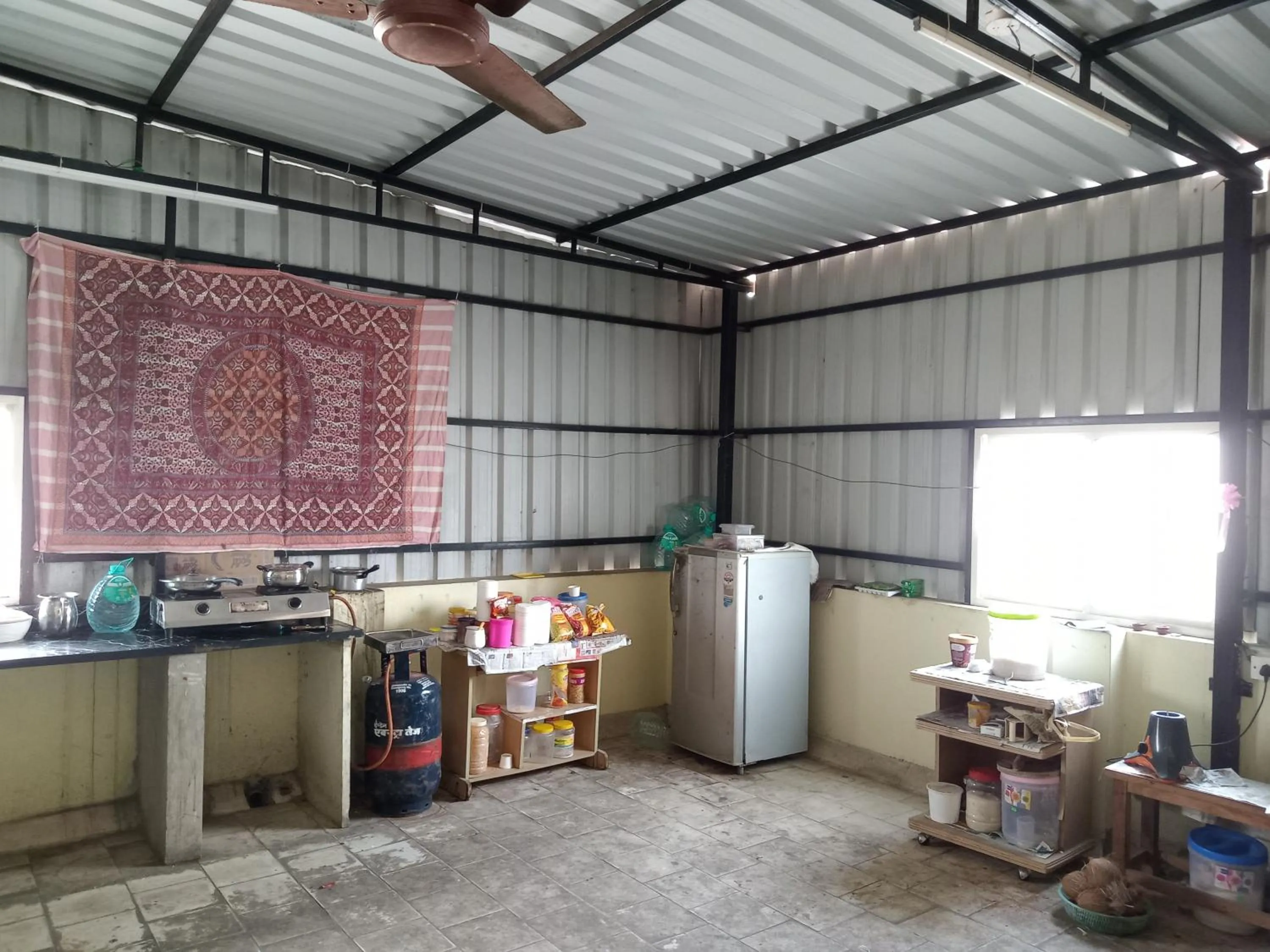 Kitchen or kitchenette in Allamanda Abode