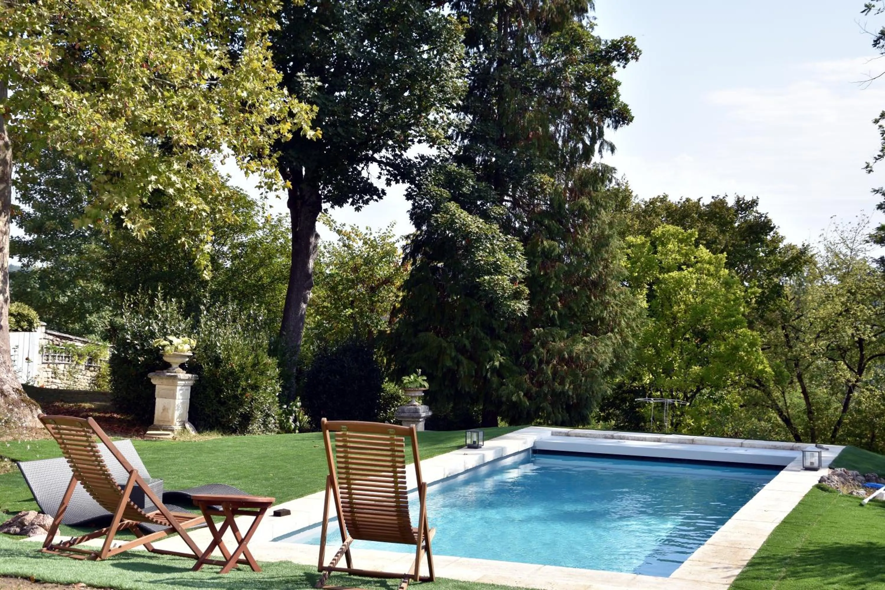 Swimming pool in Les Hirondelles