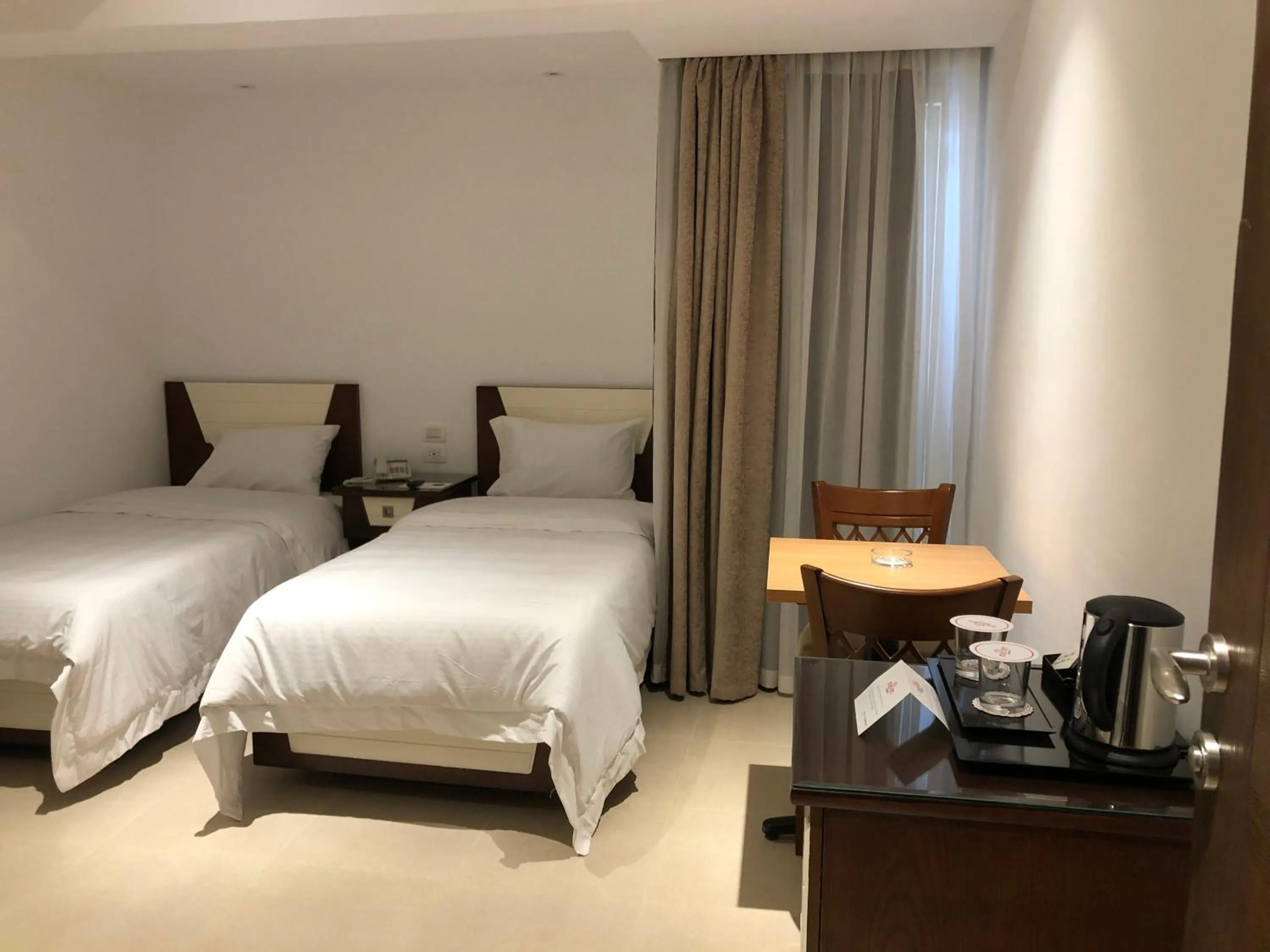 Coffee/tea facilities in Maxim Hotel