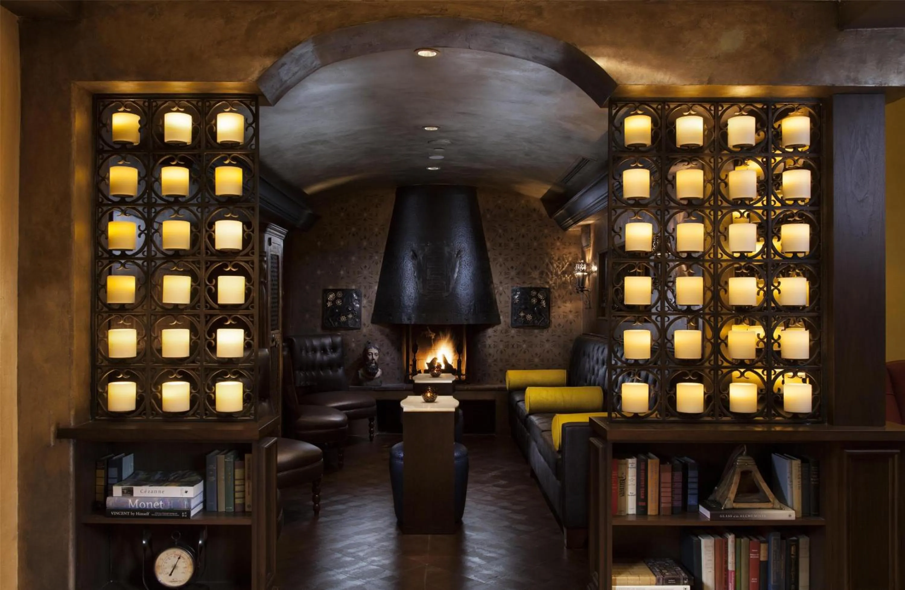 Lounge or bar in Royal Palms Resort and Spa, part of Hyatt