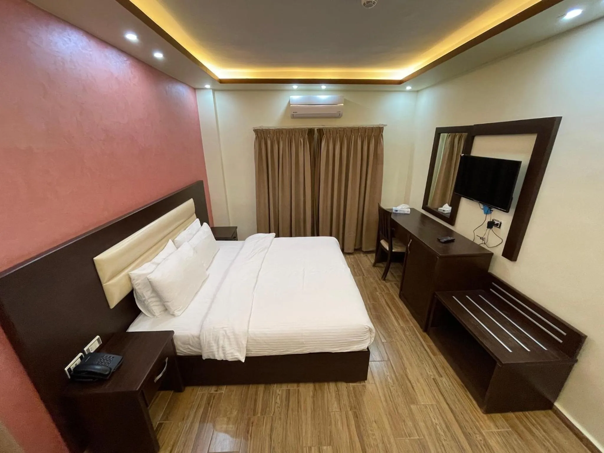 Photo of the whole room, Bed in Petra Sofsaf Hotel