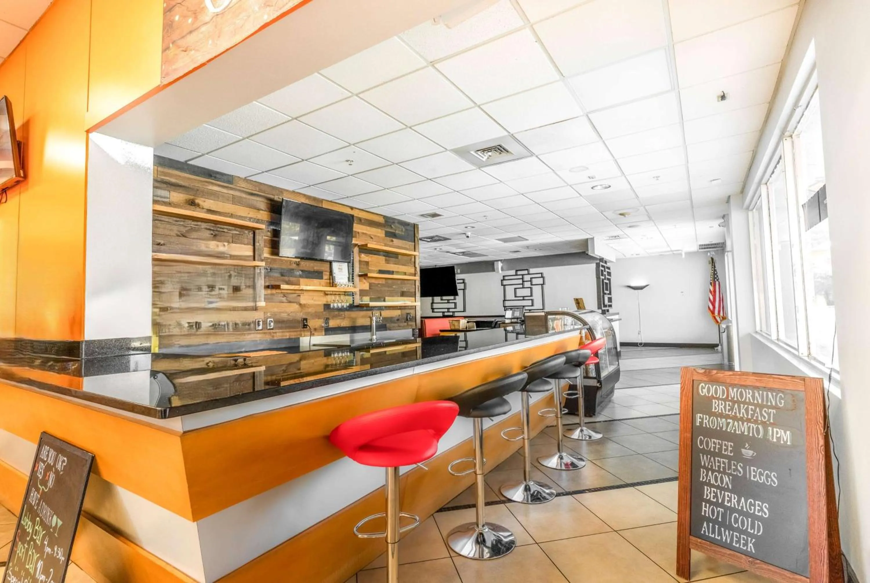 Lobby or reception in Ramada by Wyndham Flamingo Water Park