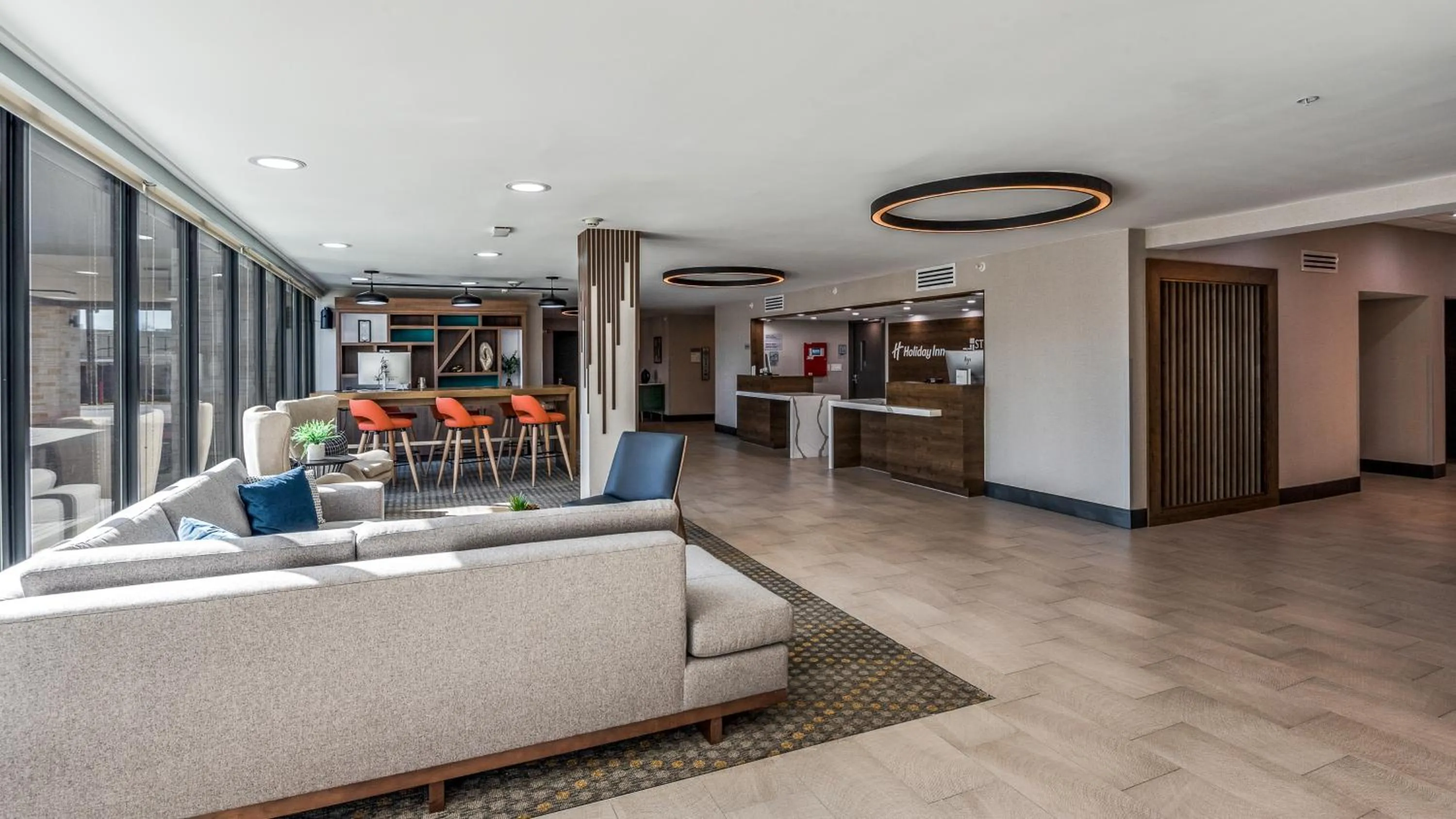 Lobby or reception in Staybridge Suites Dallas Market Ctr Love Field by IHG