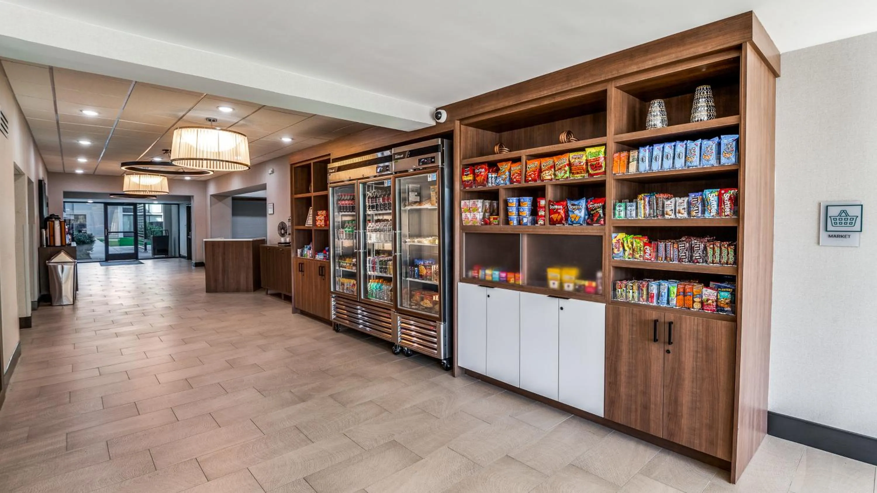 Supermarket/grocery shop in Staybridge Suites Dallas Market Ctr Love Field by IHG