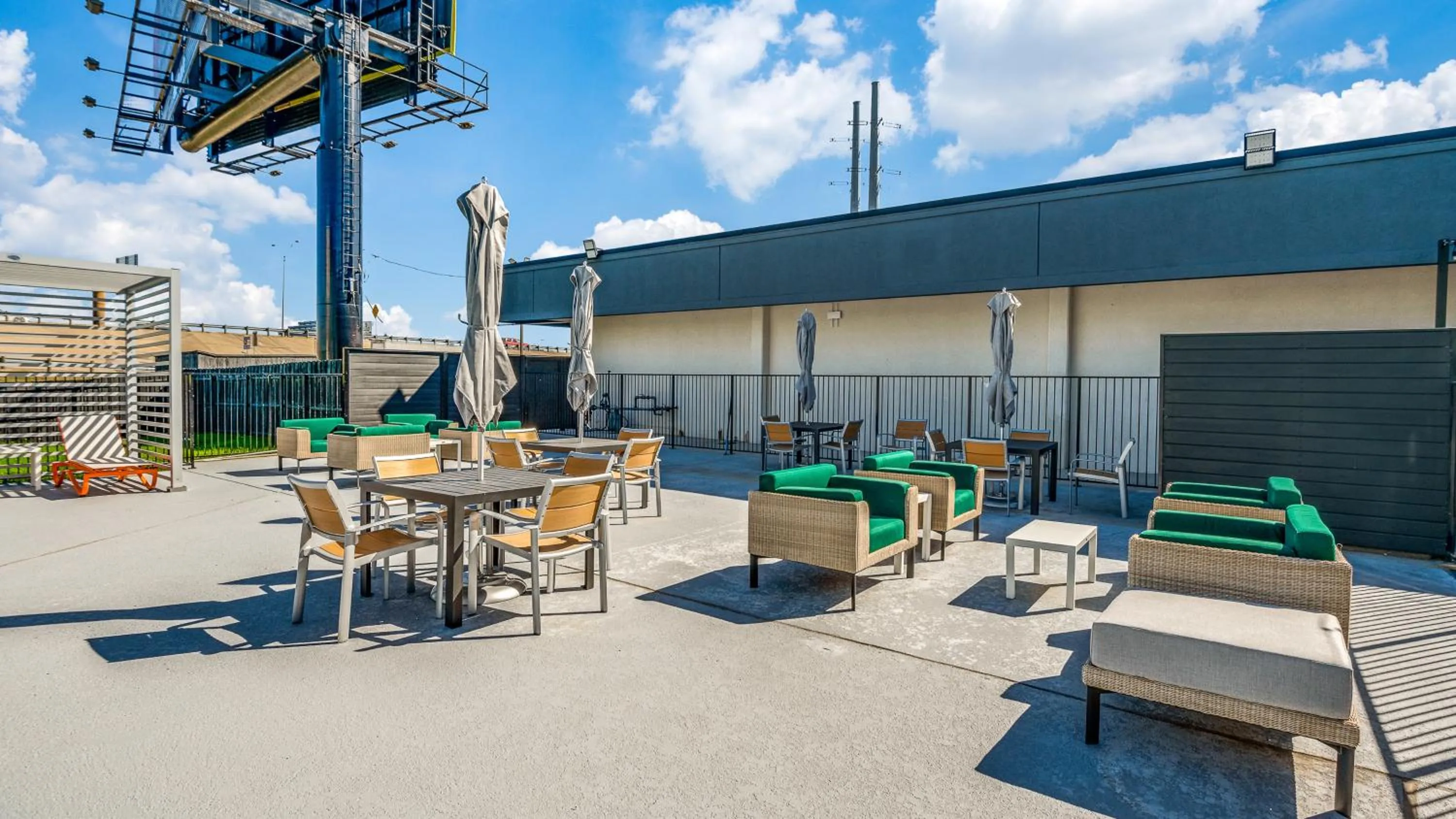 Patio in Staybridge Suites Dallas Market Ctr Love Field by IHG