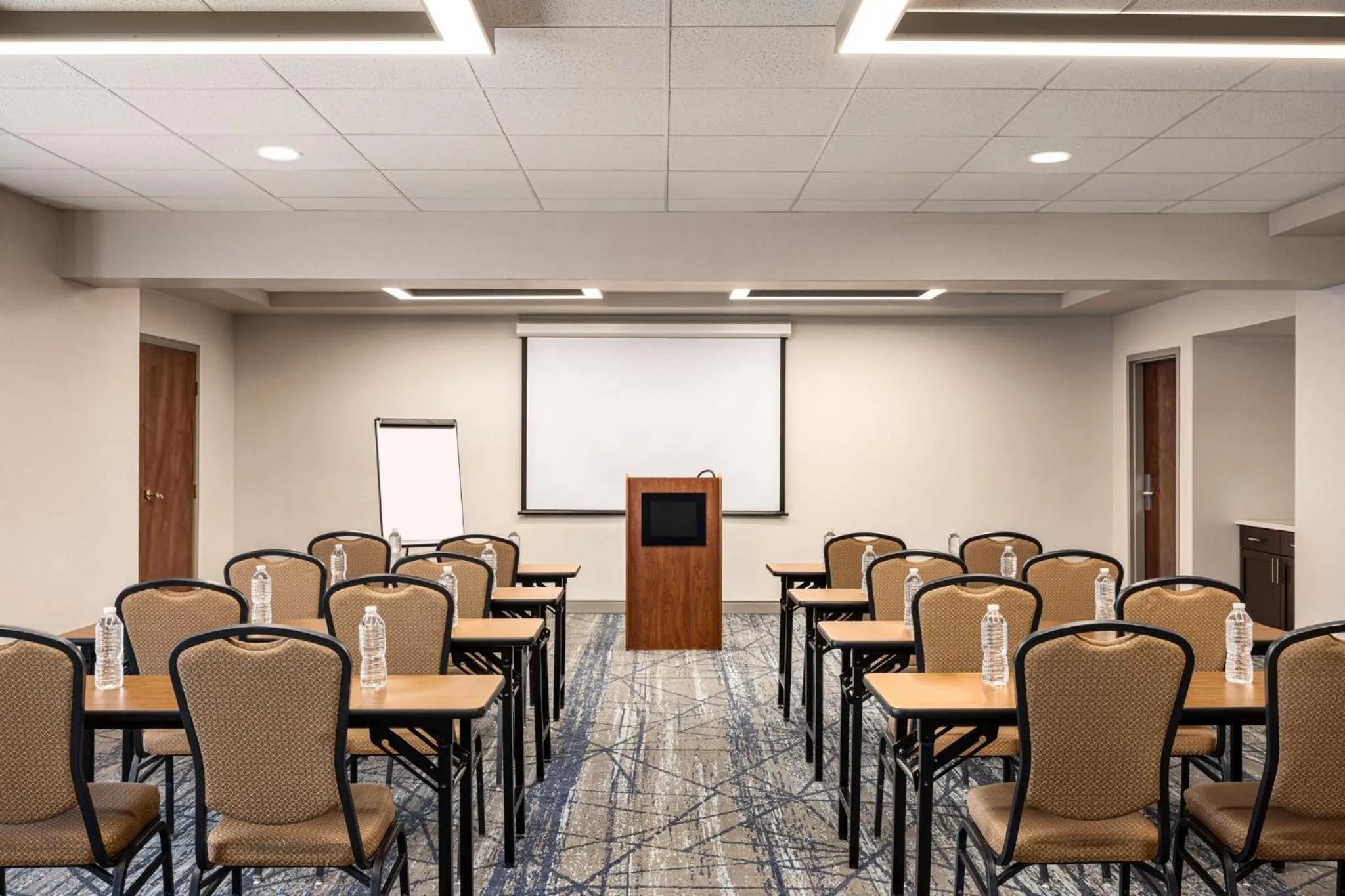 Meeting/conference room in Holiday Inn Express Hotel & Suites Indianapolis W - Airport Area by IHG