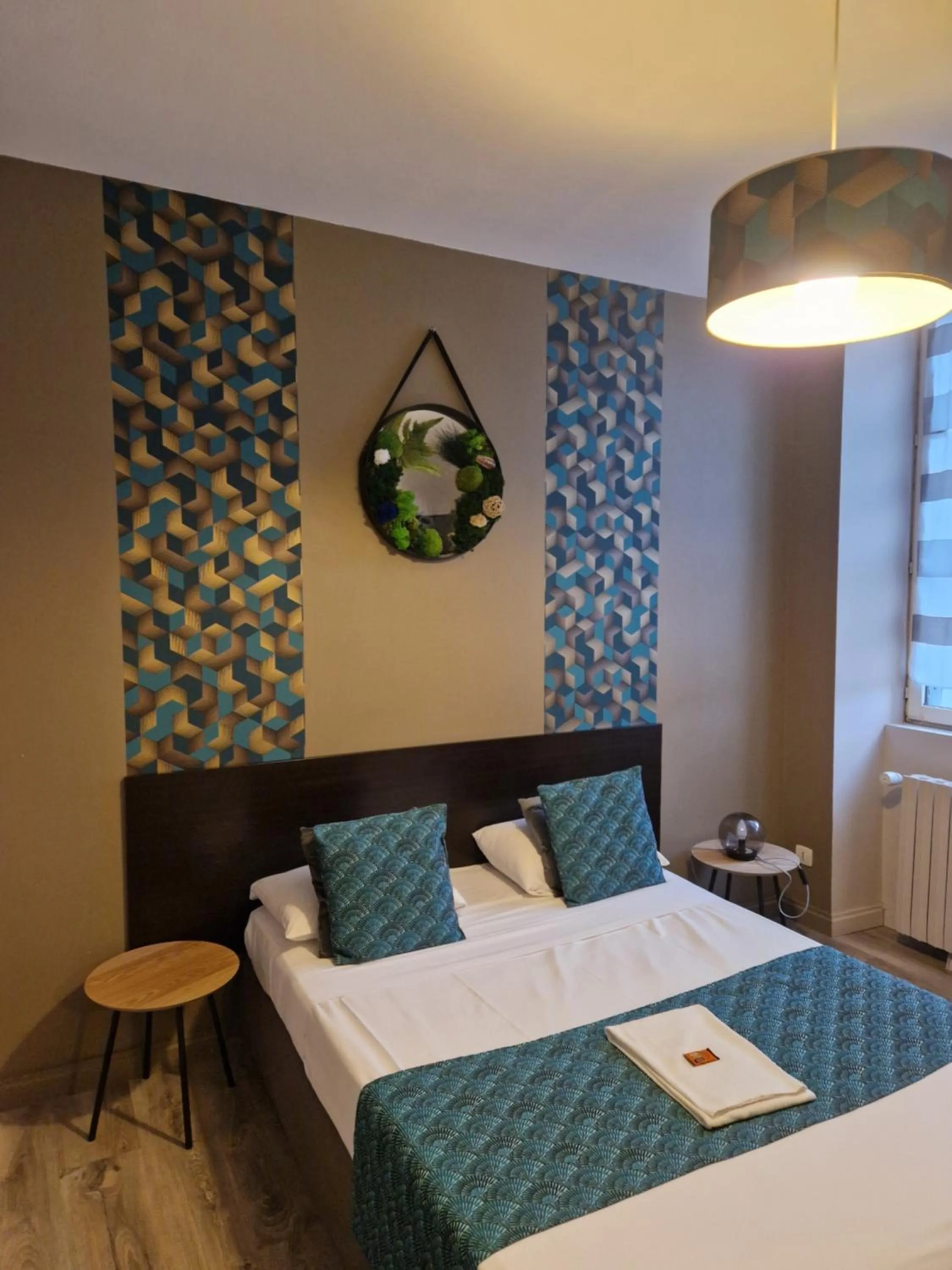 Bed in Hotel Saint François Précigné Soirée étape sur demande Proche Sablé-sur-Sarthe