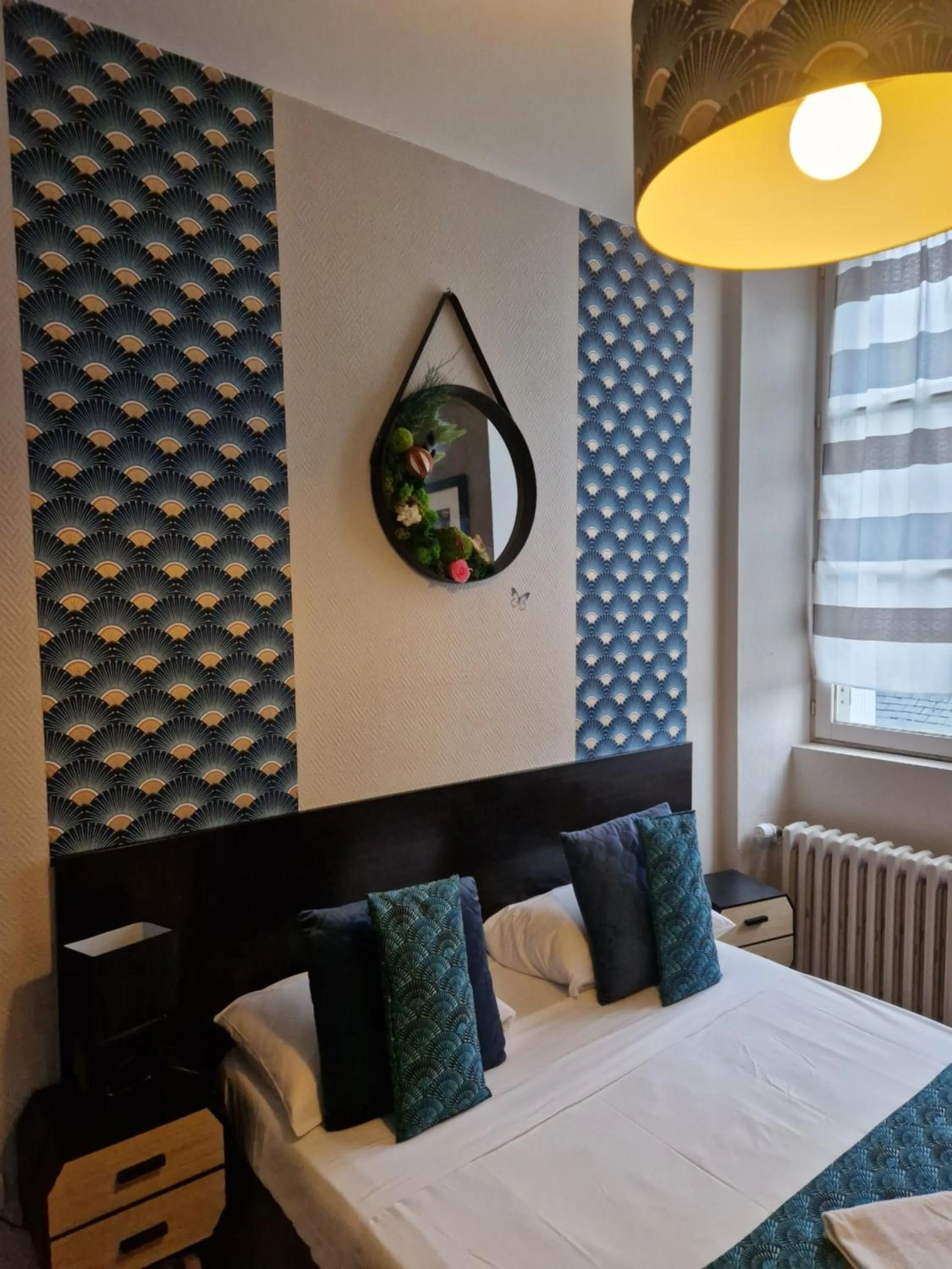 Bed in Hotel Saint François Précigné Soirée étape sur demande Proche Sablé-sur-Sarthe