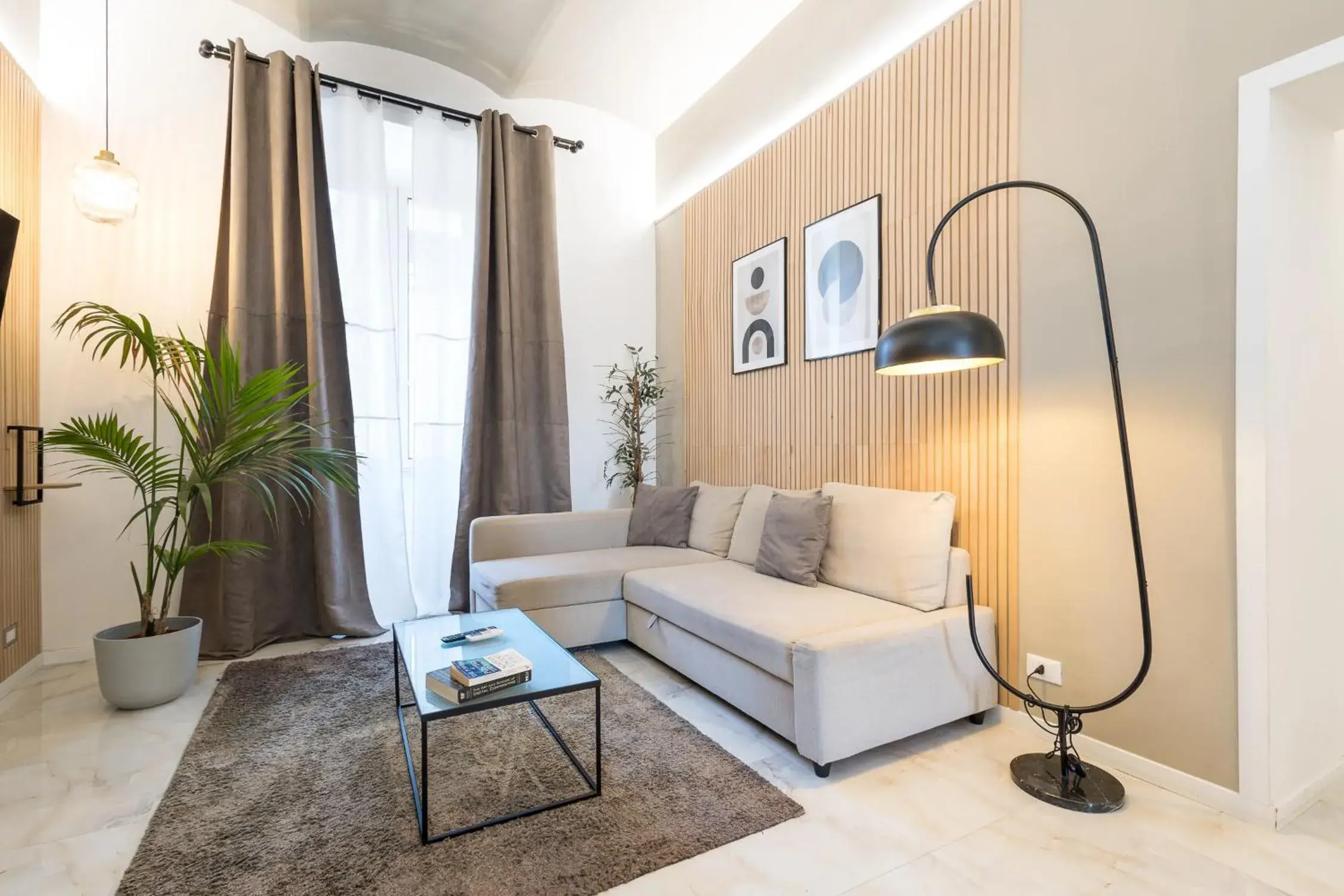 DrsRome - Roman's Ruins Colosseum DrsRome - Roman's Ruins Colosseum