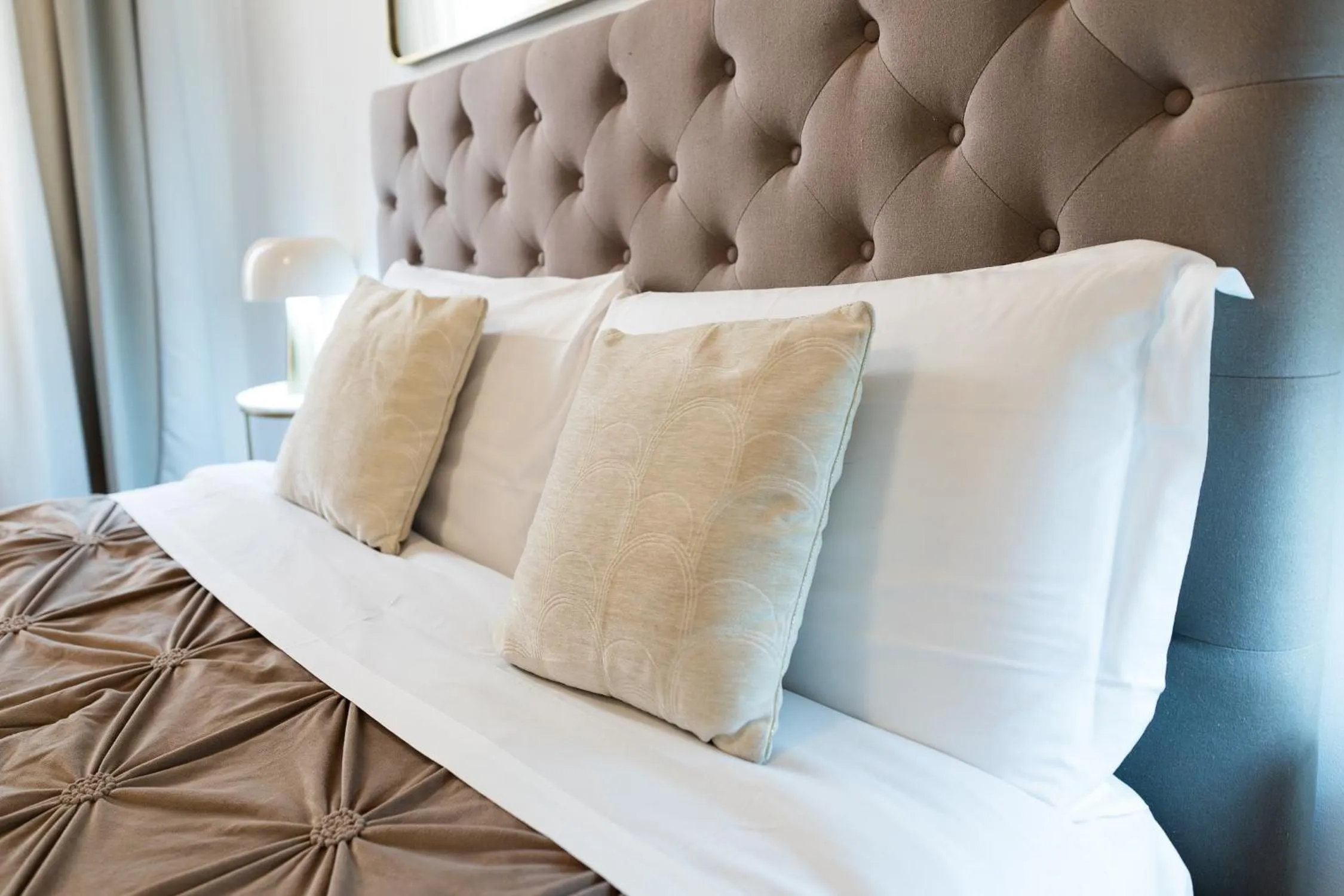 Bedroom, Bed in DrsRome - Roman's Ruins Colosseum