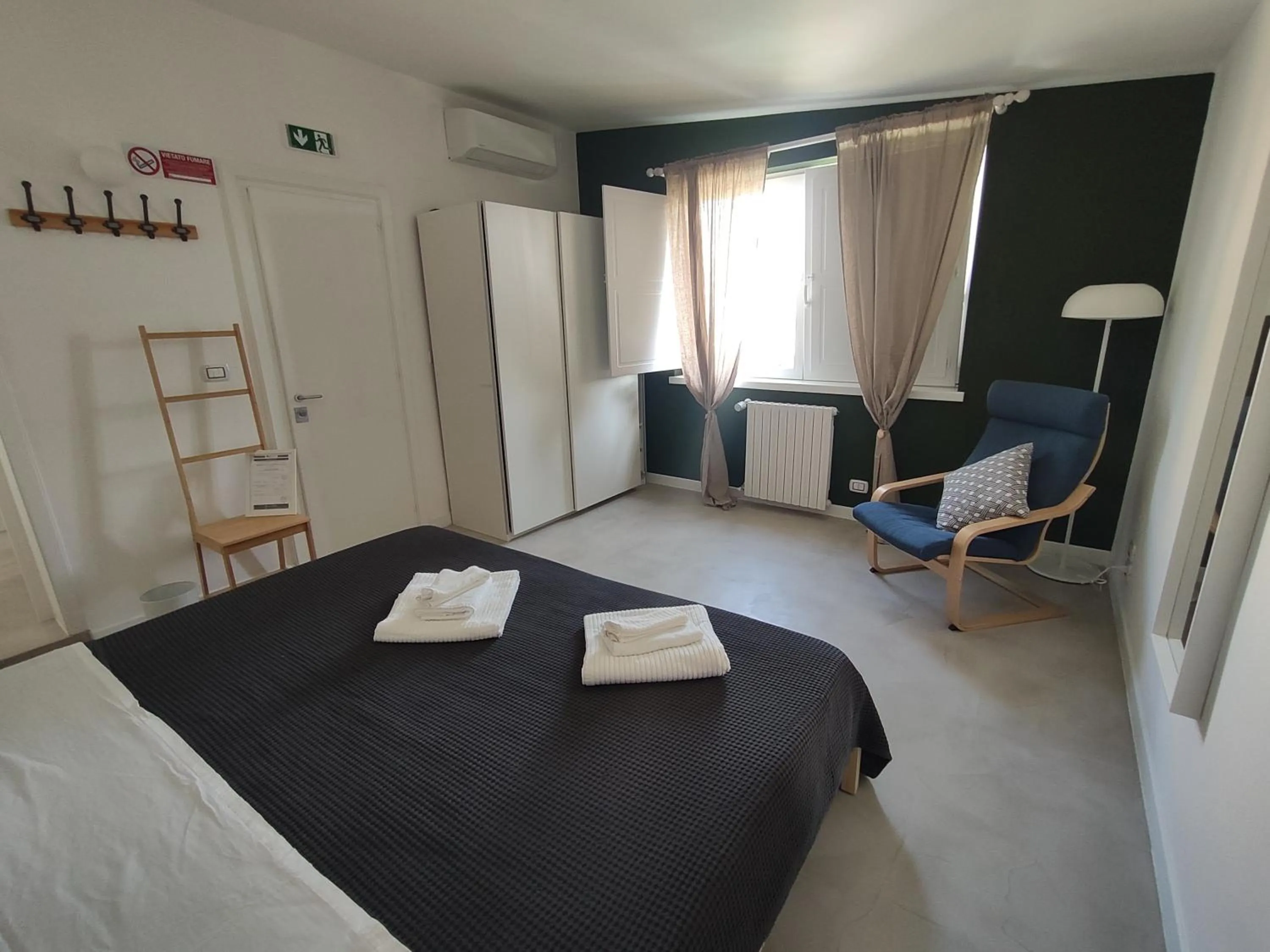 Photo of the whole room, Bed in Artemisia B&B