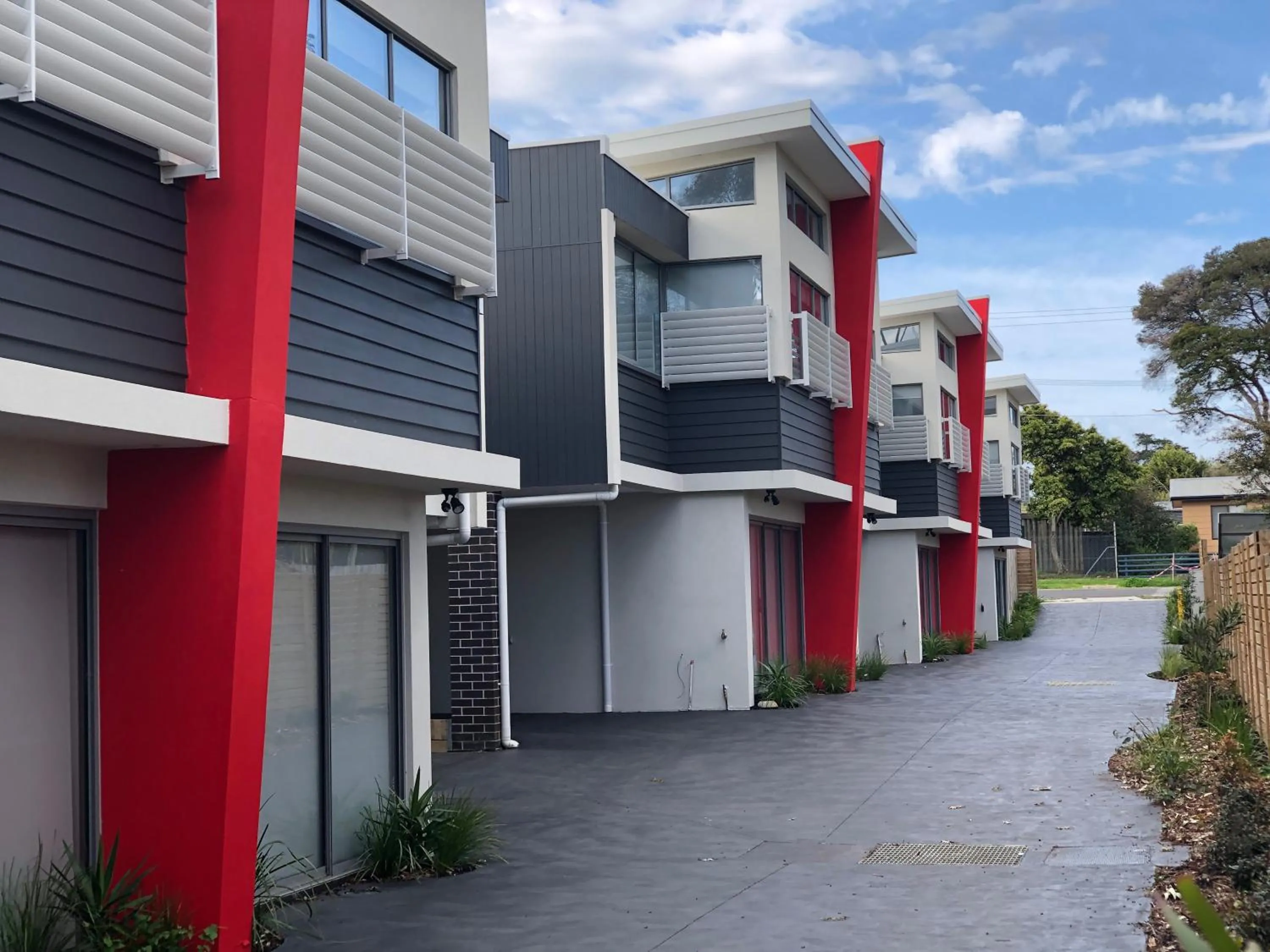 Property building in Phillip Island Townhouses