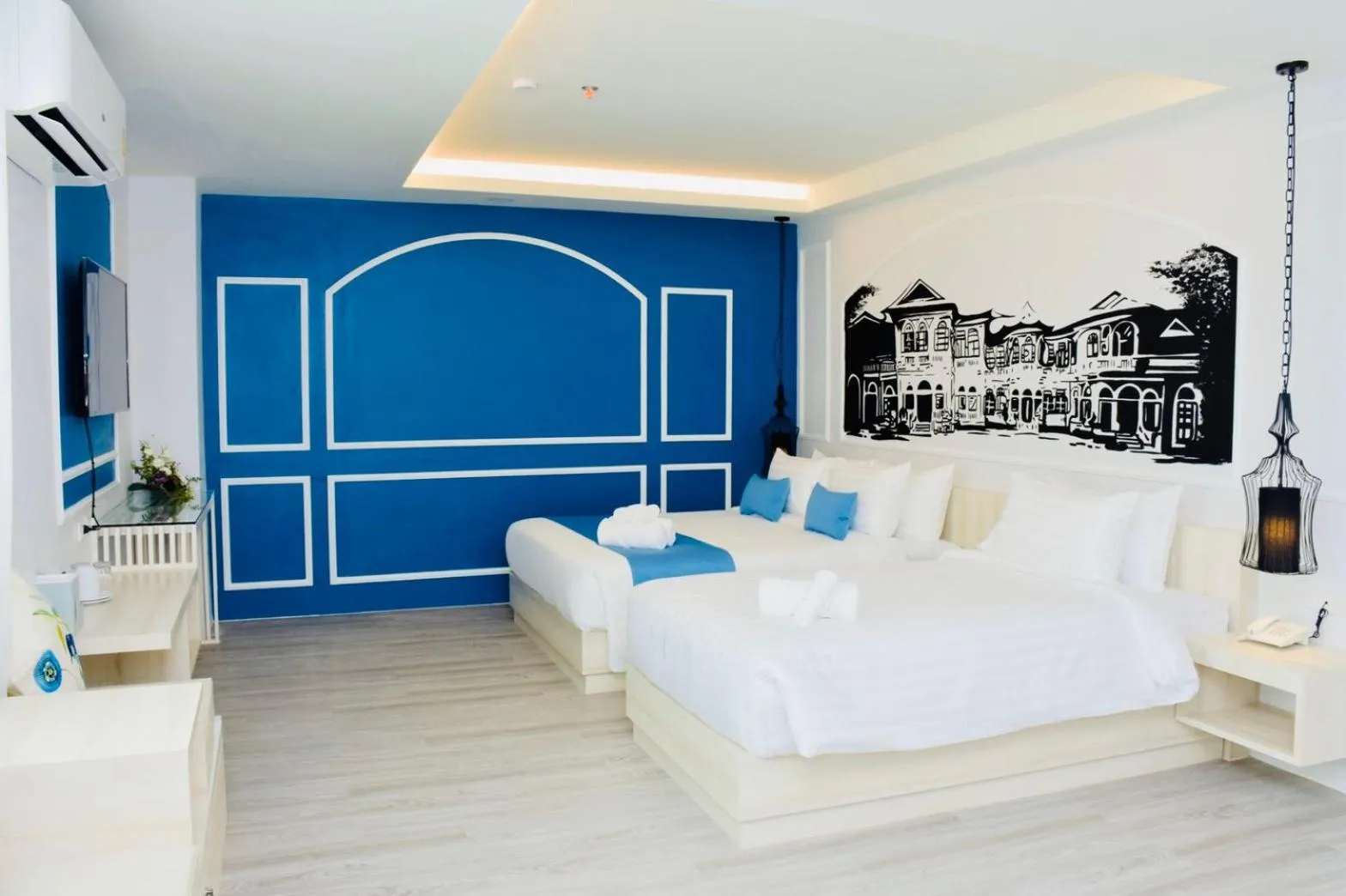 Photo of the whole room, Bed in Peranakan House