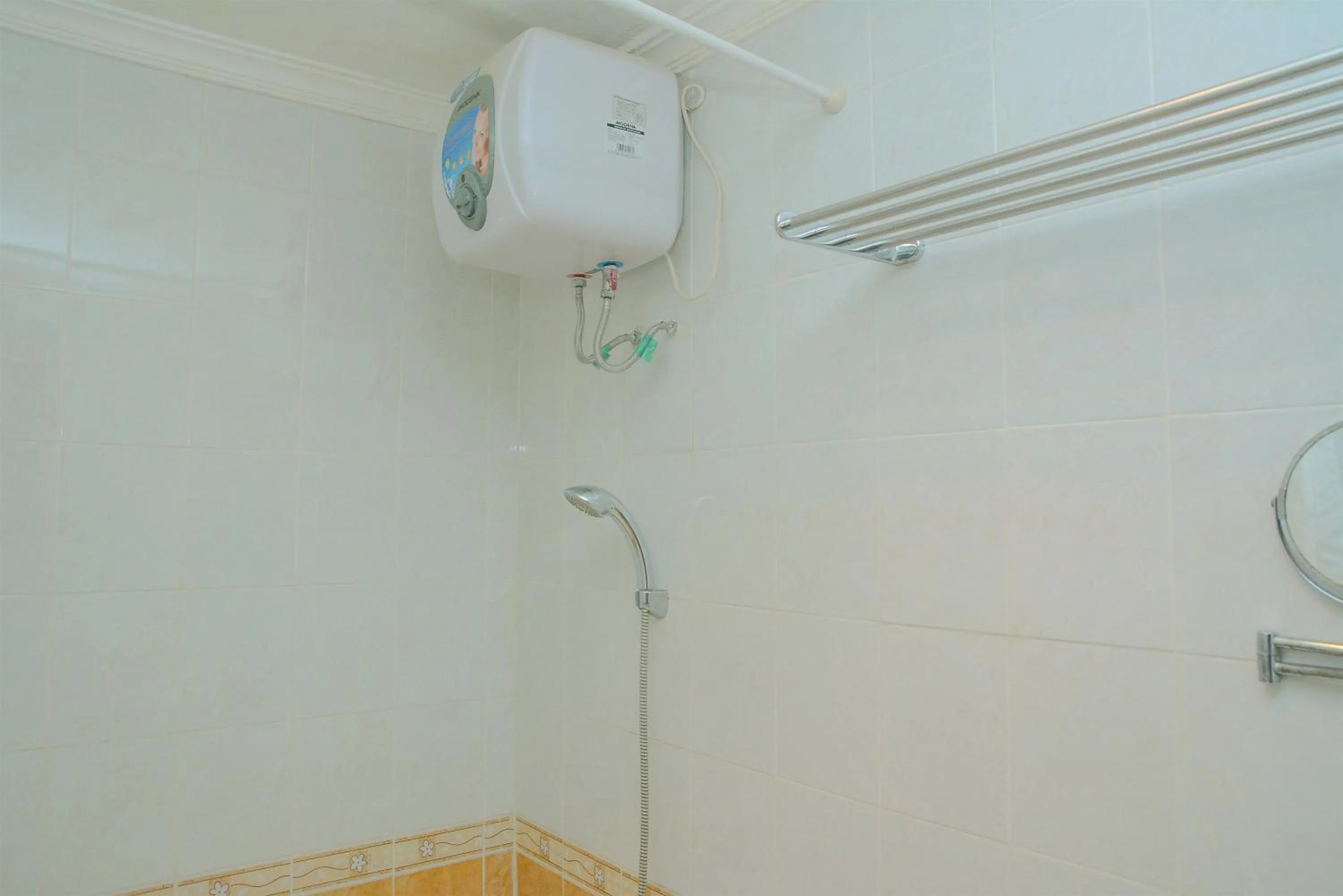 3BR Business Residence at Grand Palace Kemayoran Apartment By Travelio