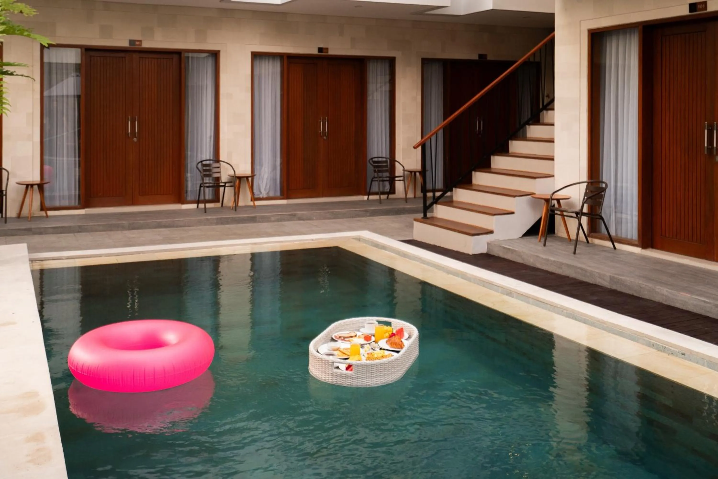 Swimming pool in Mahesa Suites Seminyak