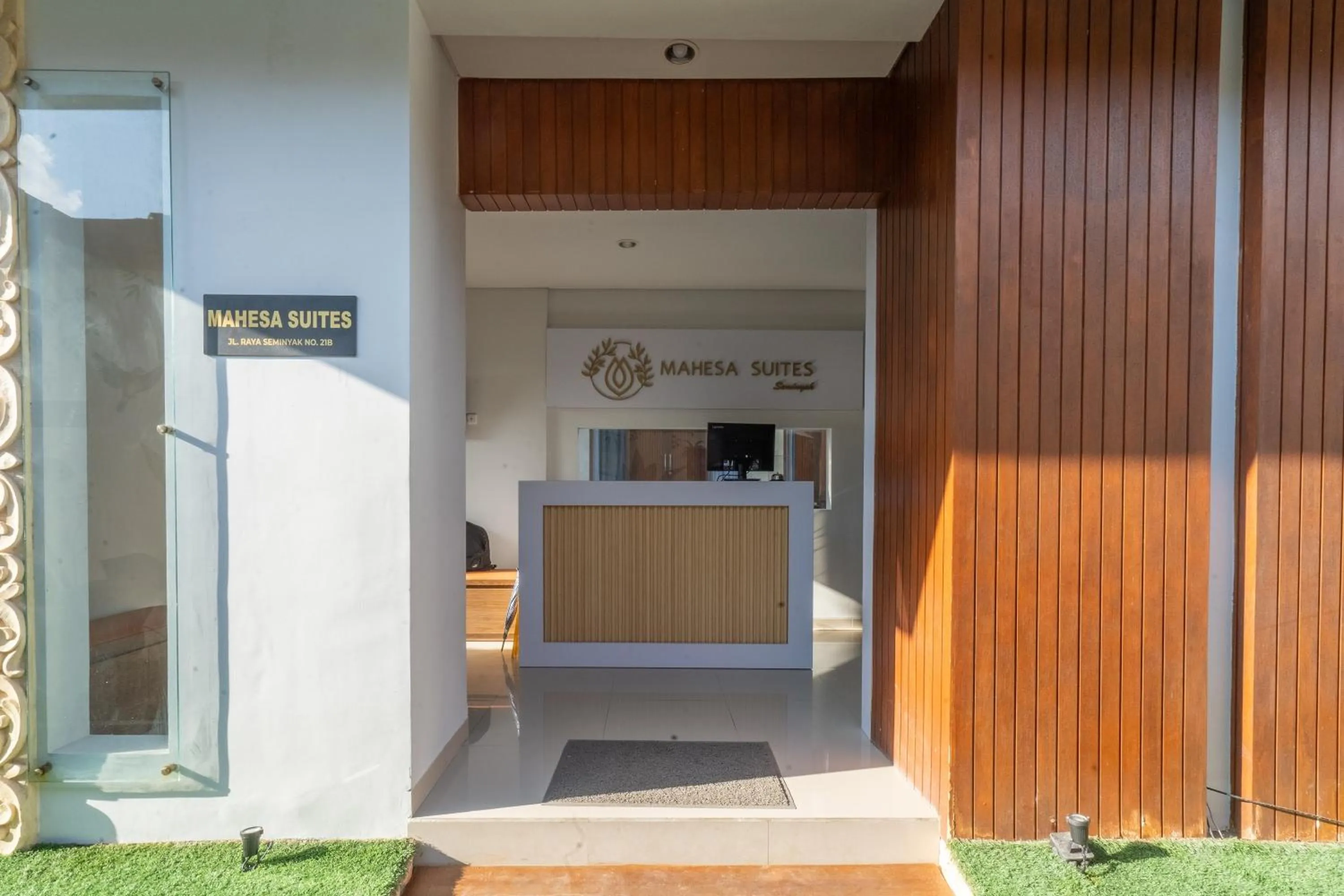 Lobby or reception in Mahesa Suites Seminyak