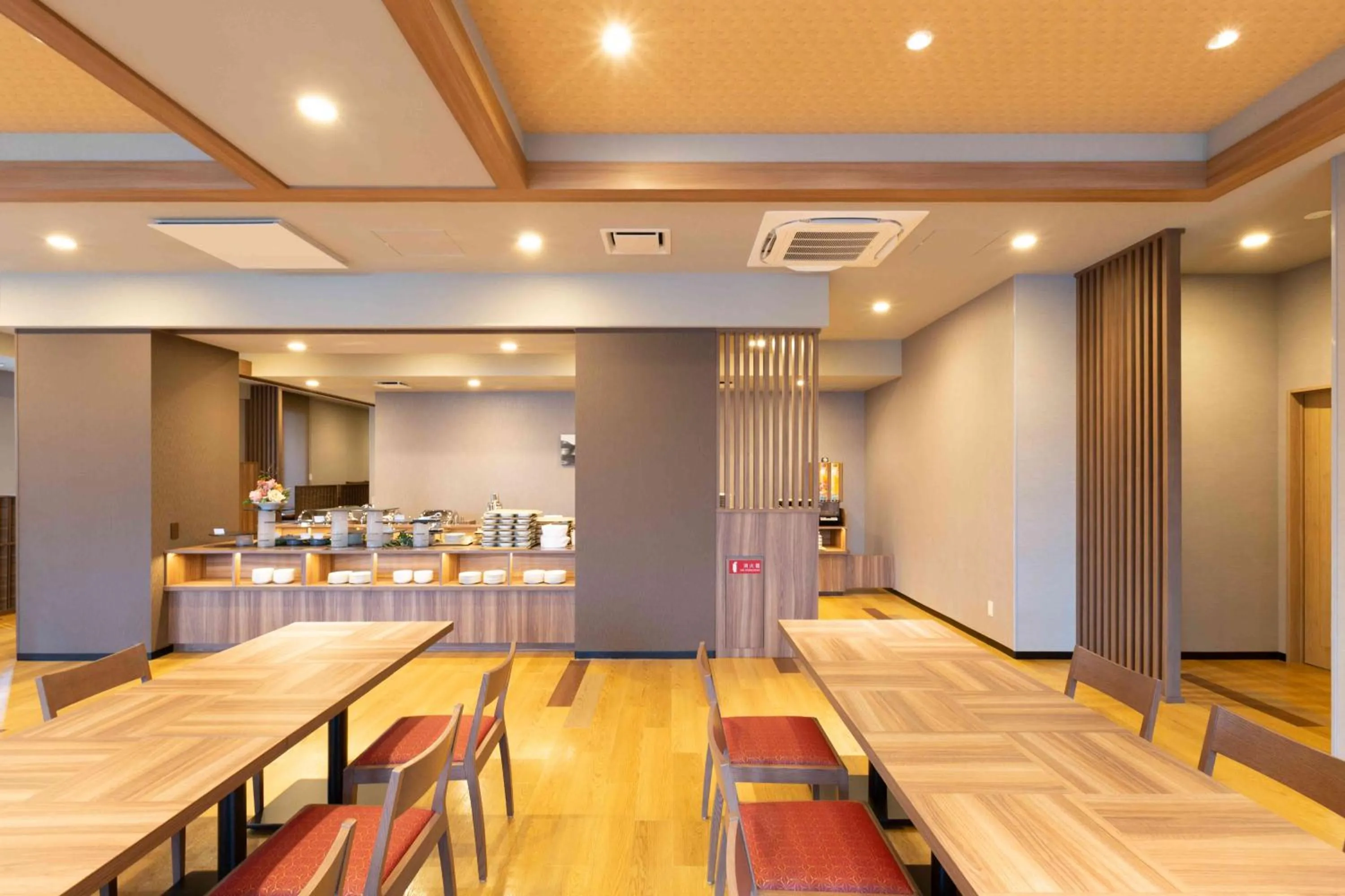 Restaurant/places to eat in Hotel Route-Inn Sakurai Ekimae