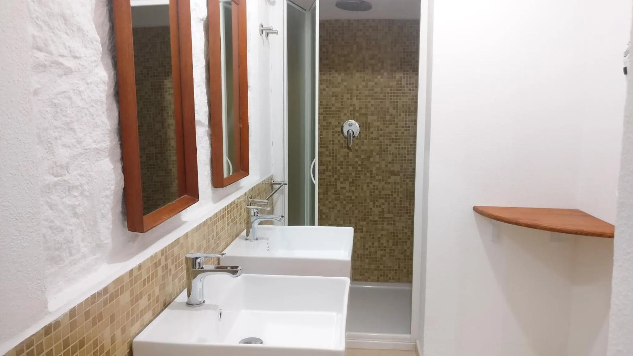 Shower in Hotel Da Cecco