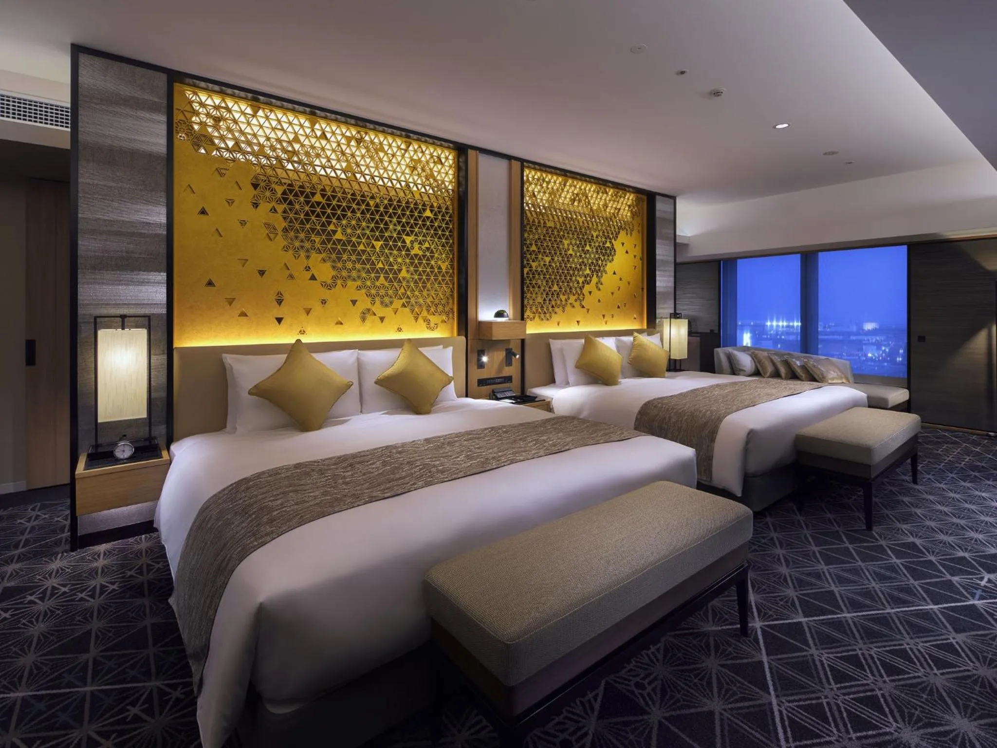 Bed in Villa Fontaine Premier Haneda Airport