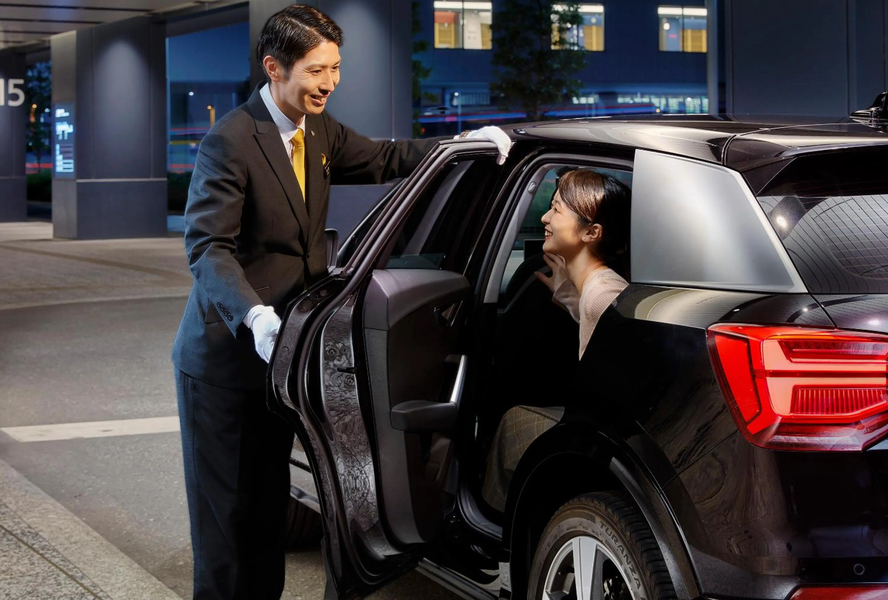 Staff in Villa Fontaine Premier Haneda Airport