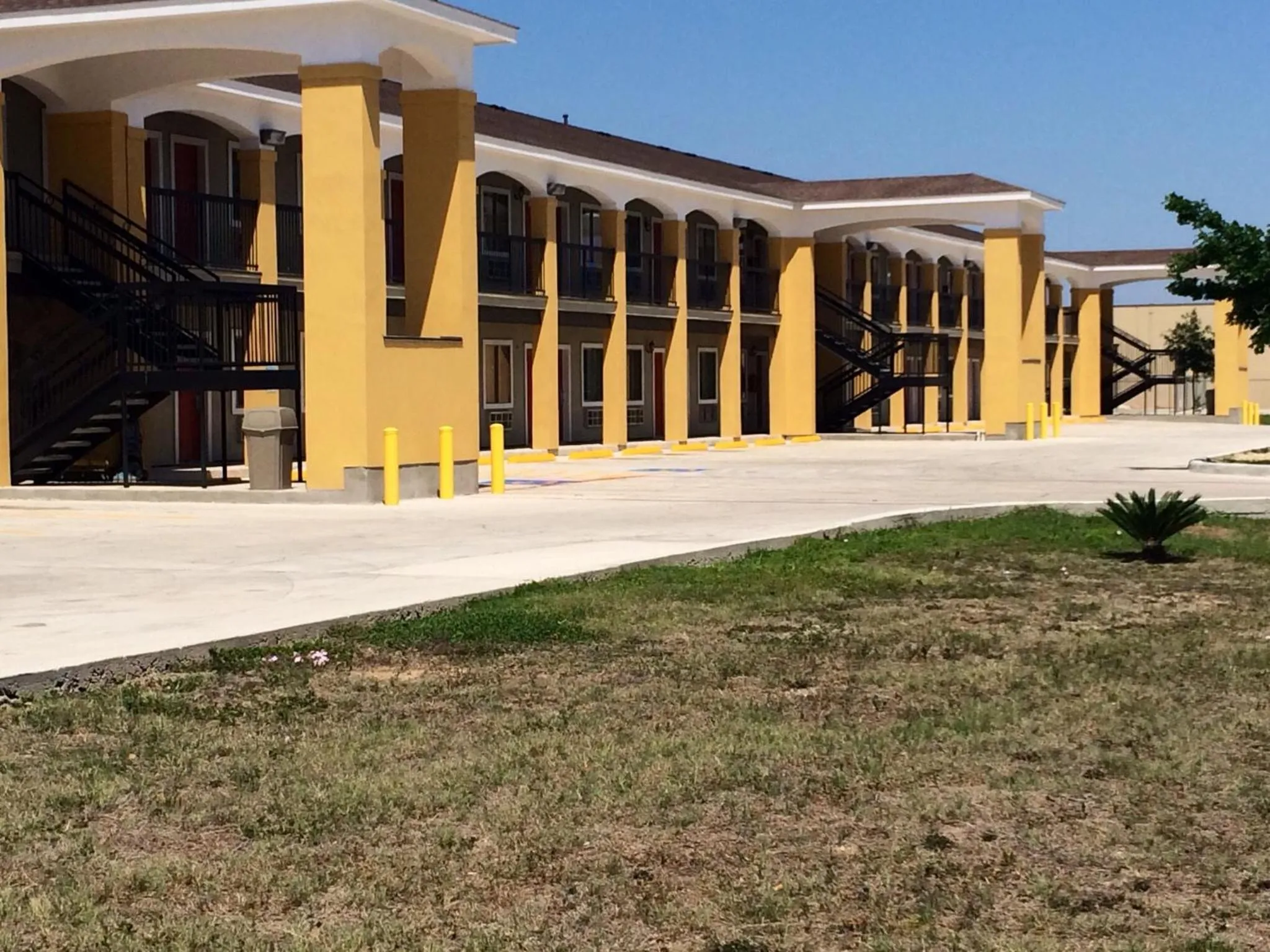 Property building in Super 8 by Wyndham San Antonio Near Fort Sam Houston
